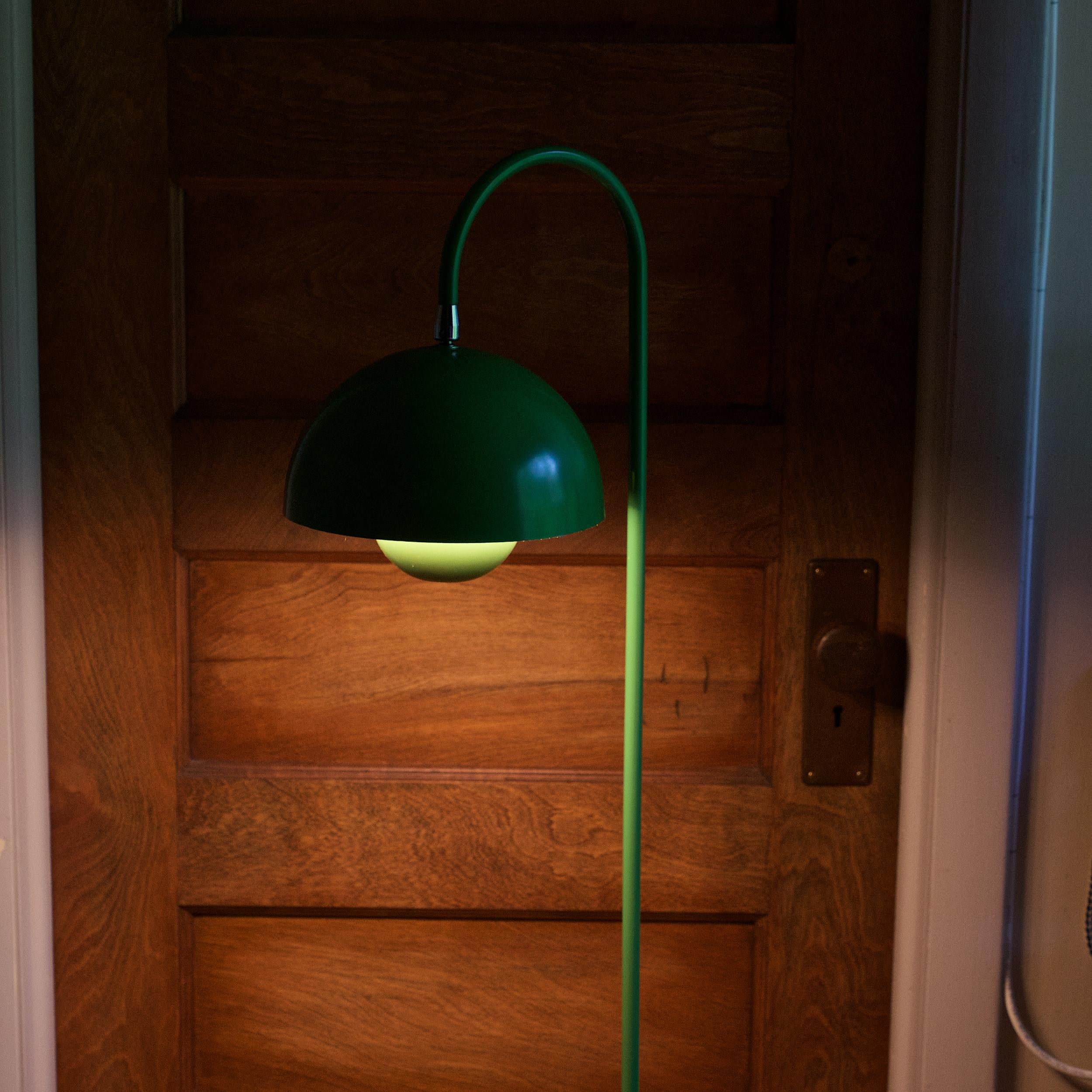 Mid-Century Modern 1960s Verner Panton Rare Flower Pot Floor Lamp in Green Mid-Century Mad Men Mod