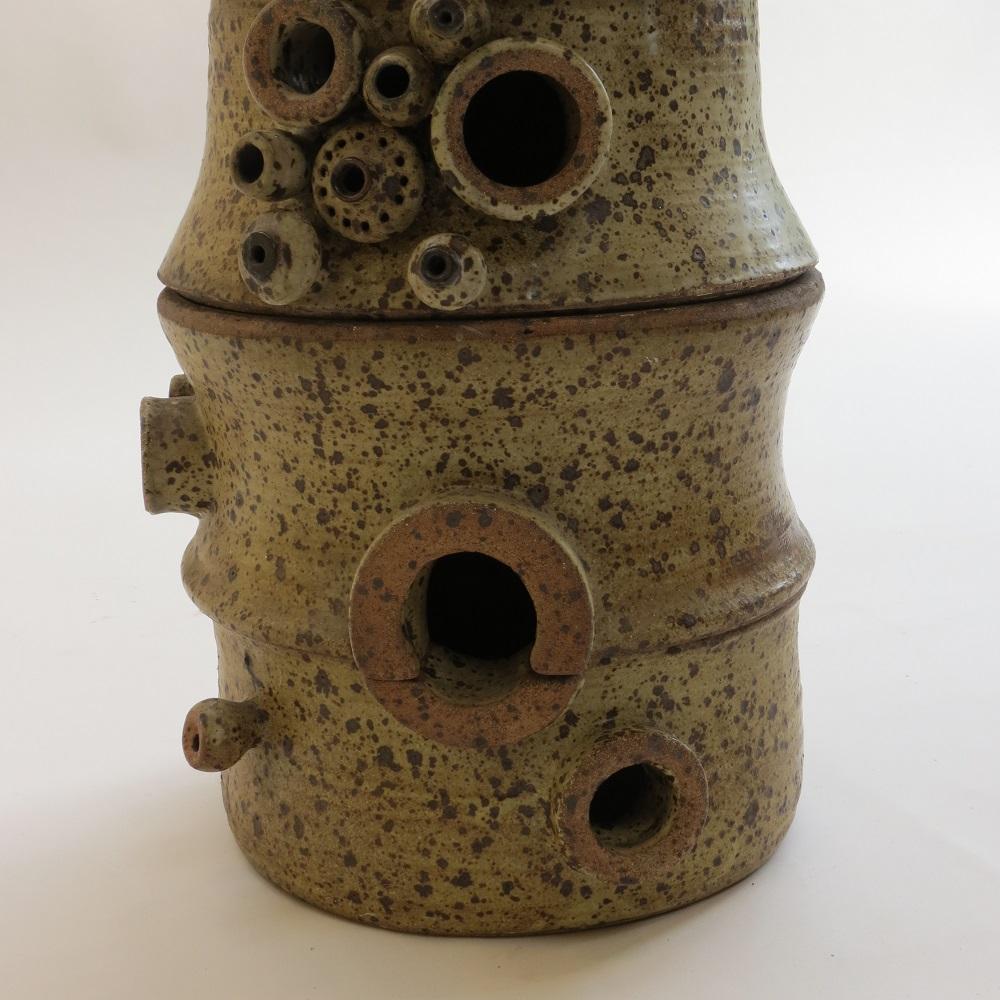 Inglese Scultura in studio Pottery molto grande prodotta a mano negli anni '60 in vendita
