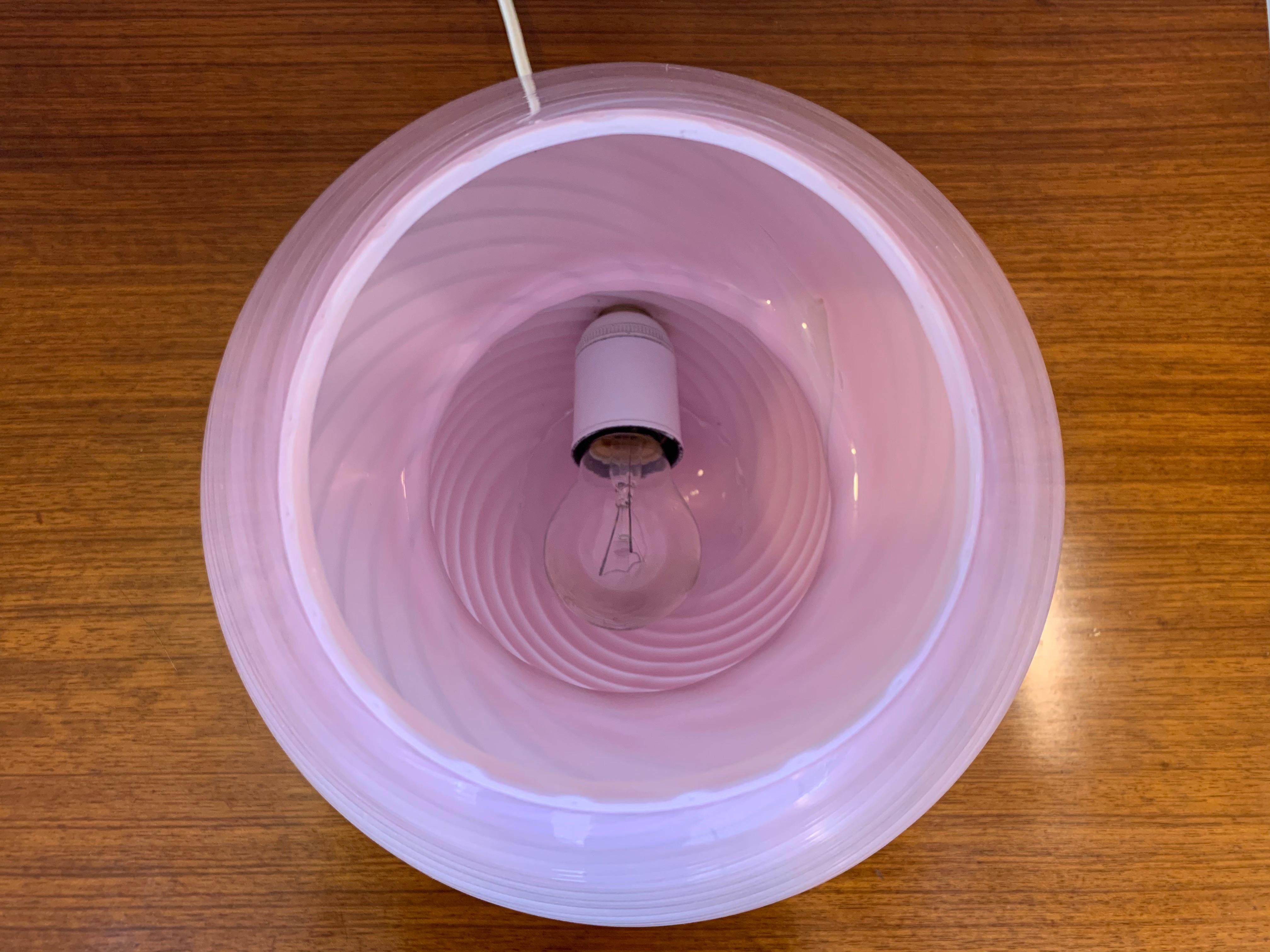 1960s Vetri d‘Arte Italian Murano Glass Swirled White and Pink Table Lamp 8