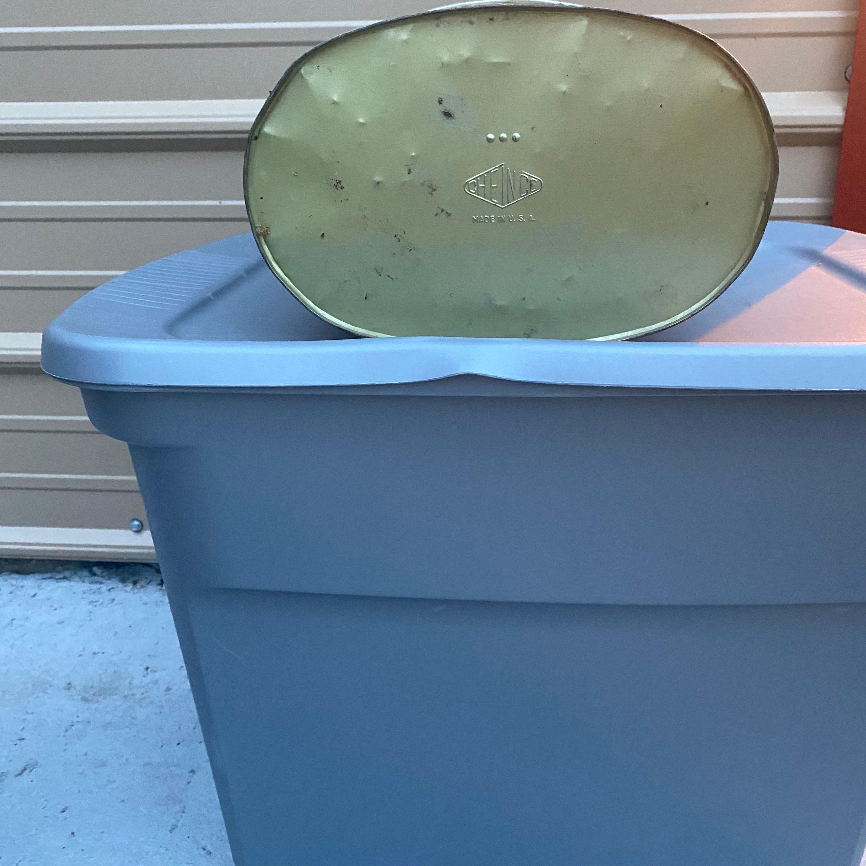 1960s Victorian-Inspired Multicolored Floral Metal Wastebasket In Good Condition In Cordova, SC