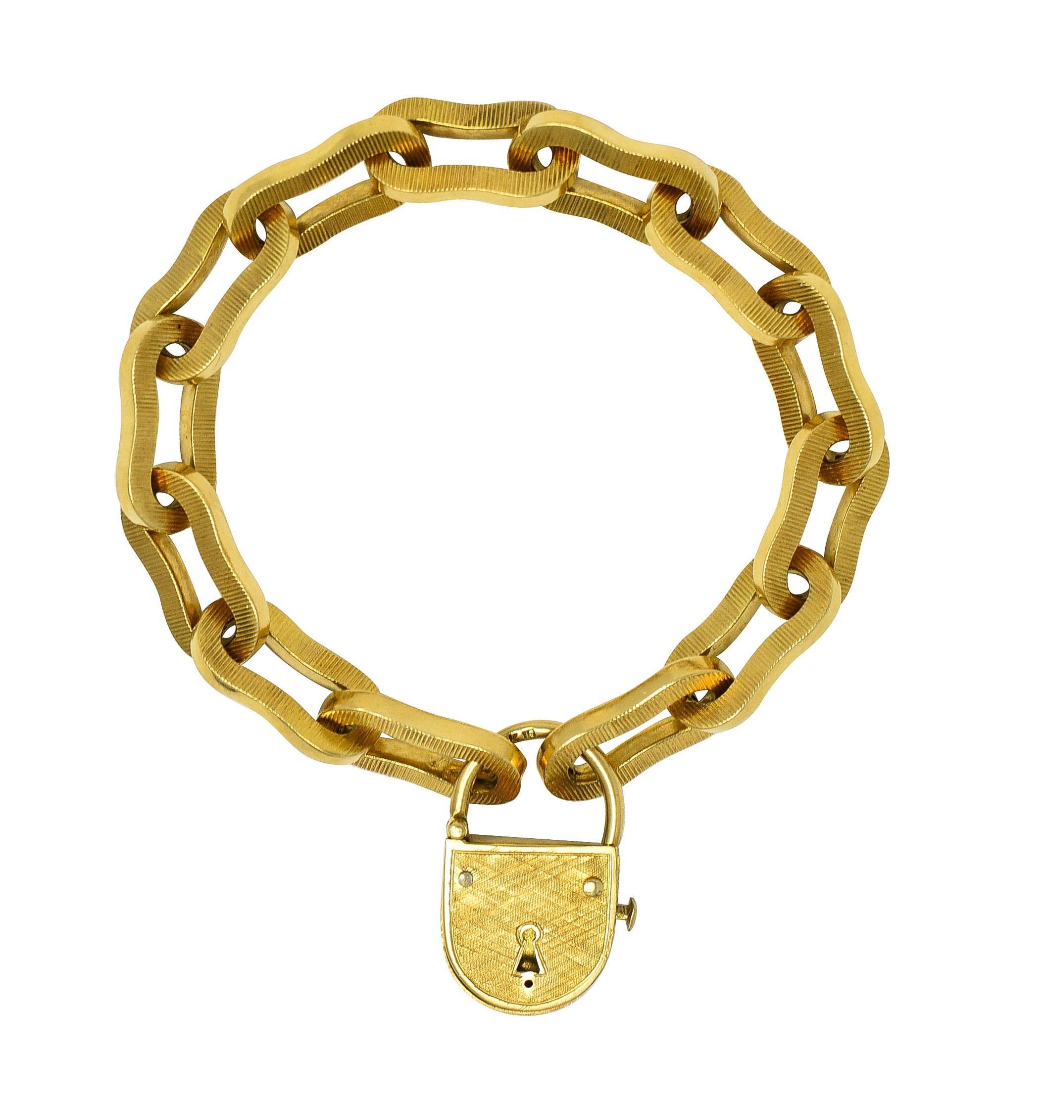 1960
s Victorian Revival 18K Yellow Gold Vintage Padlock Fancy Link Bracelet