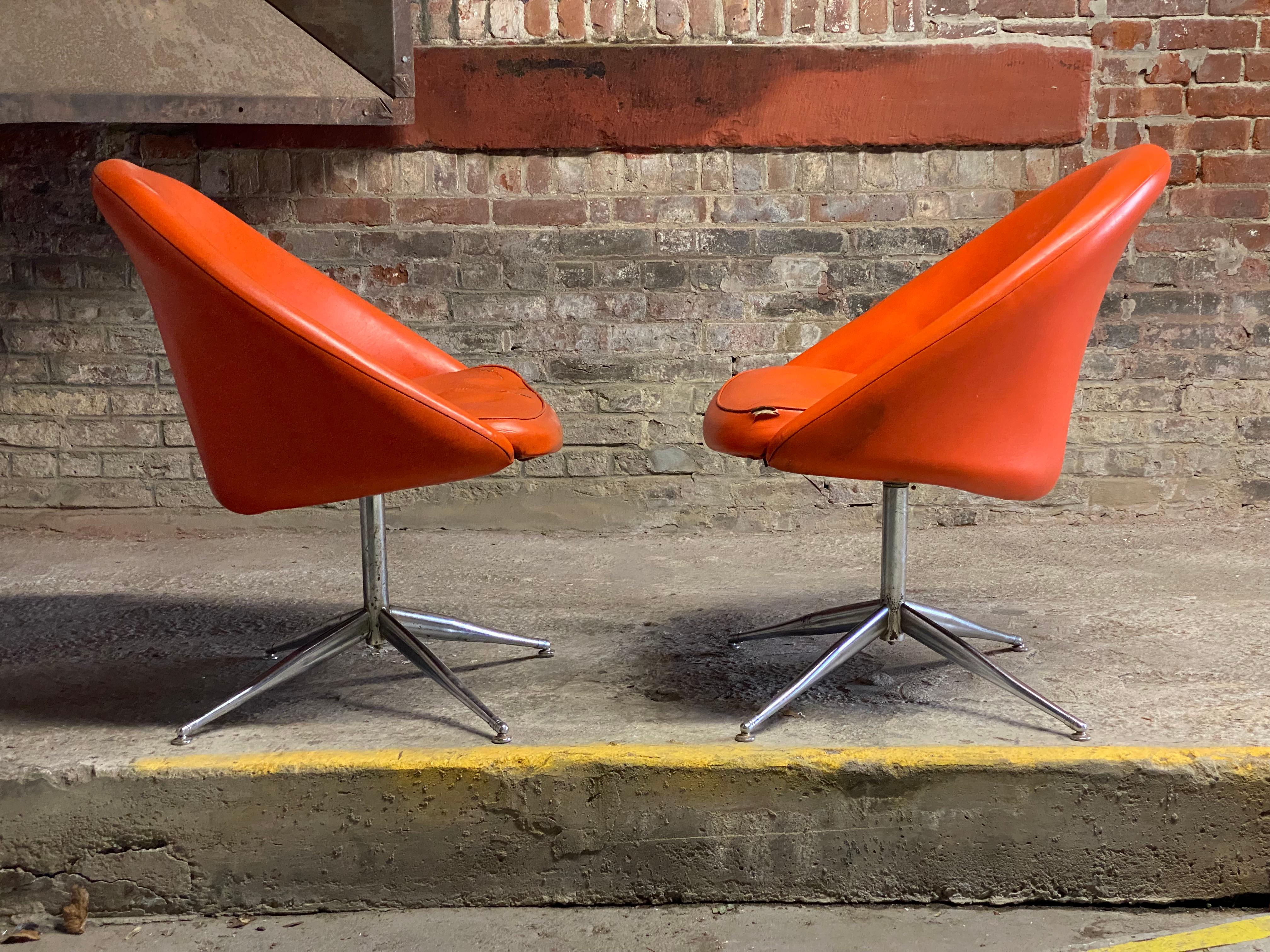 Steel 1960s Viko Baumritter Swivel Chairs, a Pair