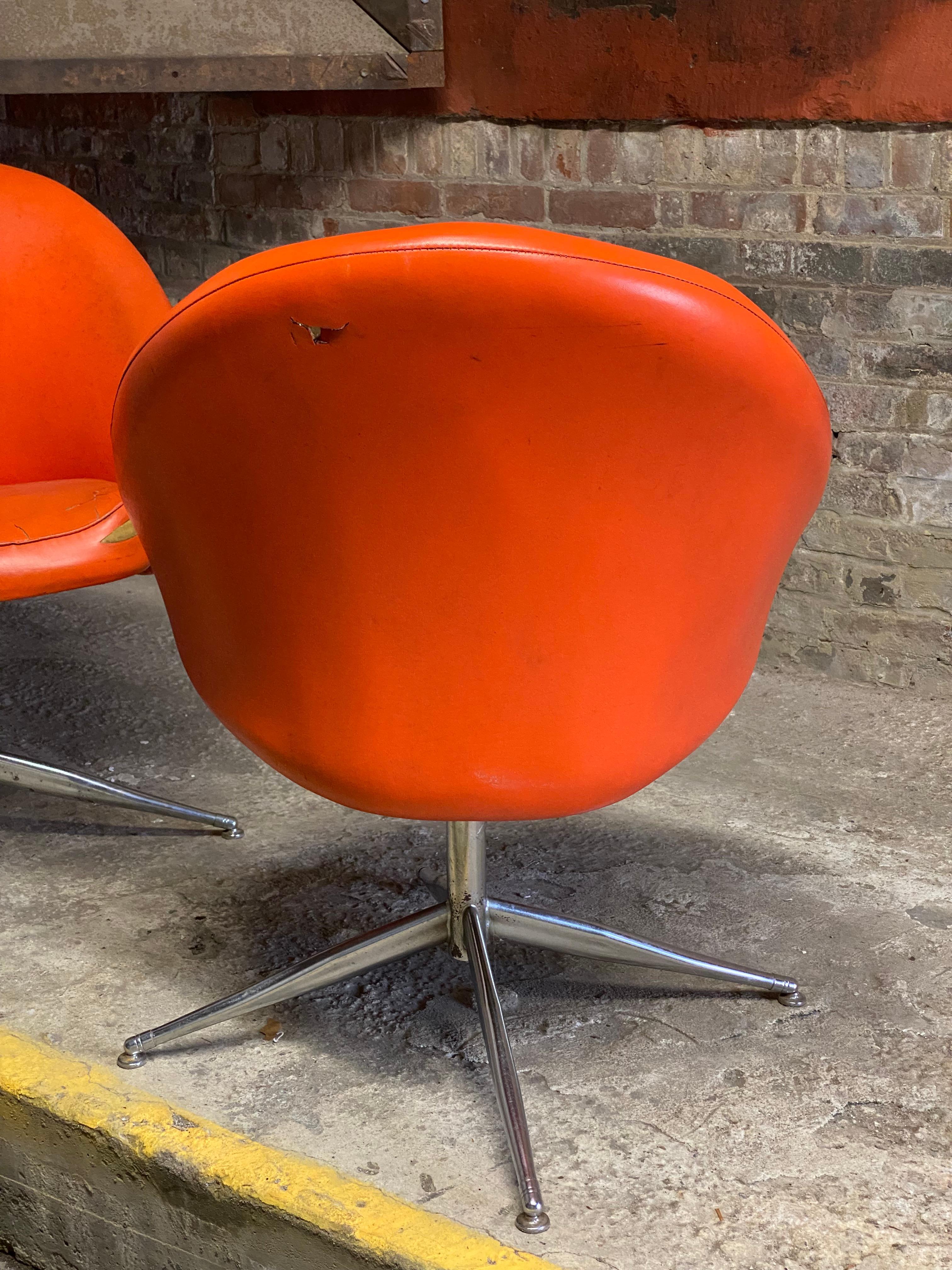 1960s Viko Baumritter Swivel Chairs, a Pair 1
