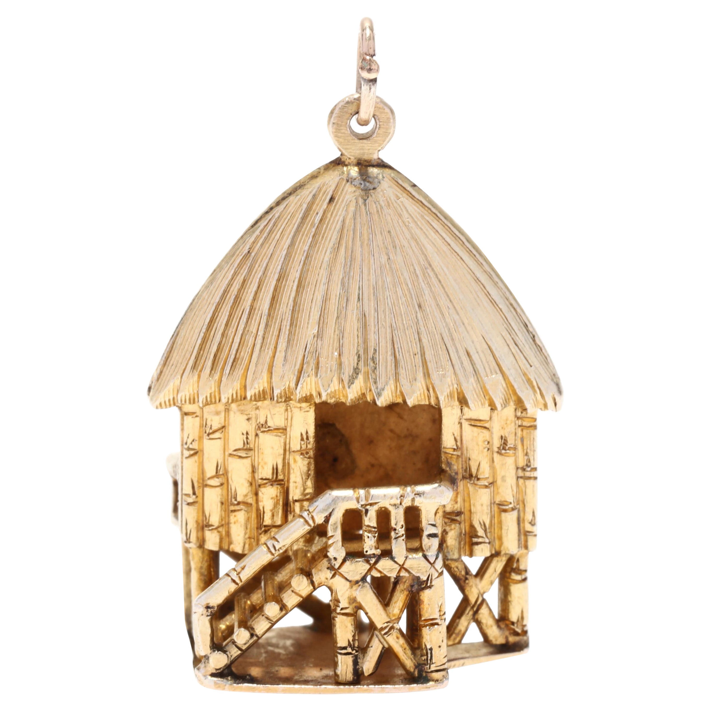 1960s Vintage 10KT Yellow Gold Tree House Charm Longueur 1.25 inches