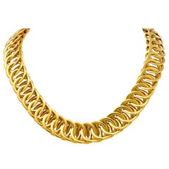 1960s Vintage 14 Karat Yellow Fancy Gold Interlaced Chain Necklace