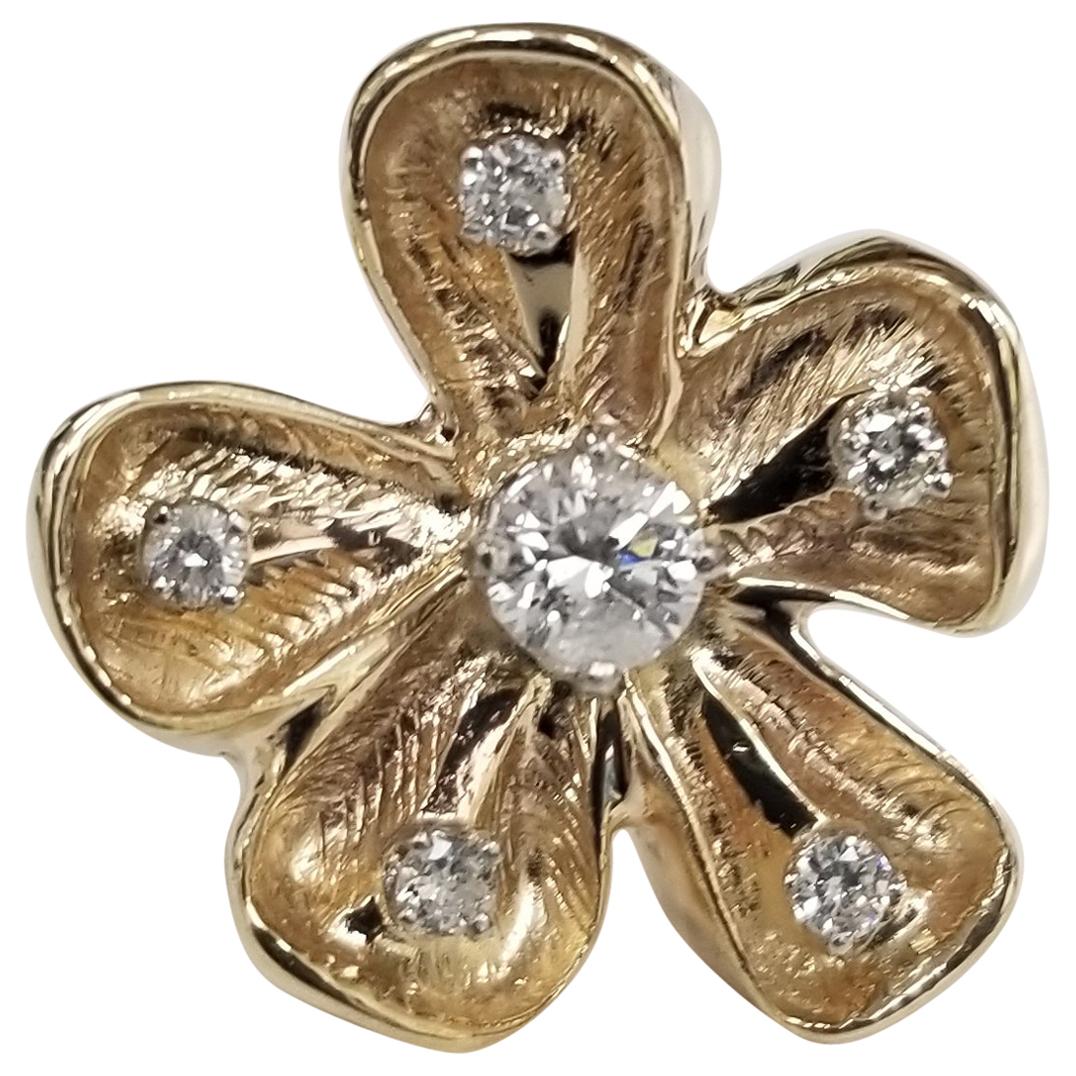 1960s Vintage 14 Karat Yellow Gold Diamond Flower Ring .61pts For Sale