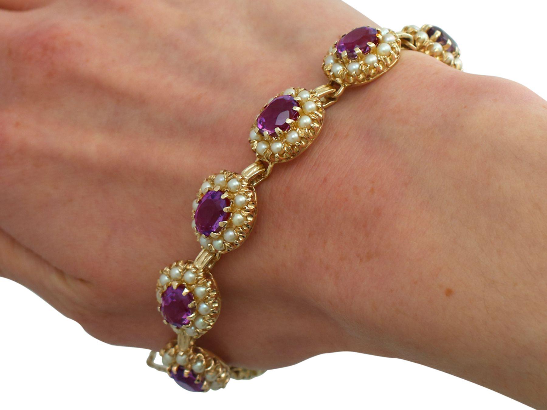 1960s, Vintage 19.80 carat Amethyst and Cultured Pearl Yellow Gold Bracelet 5