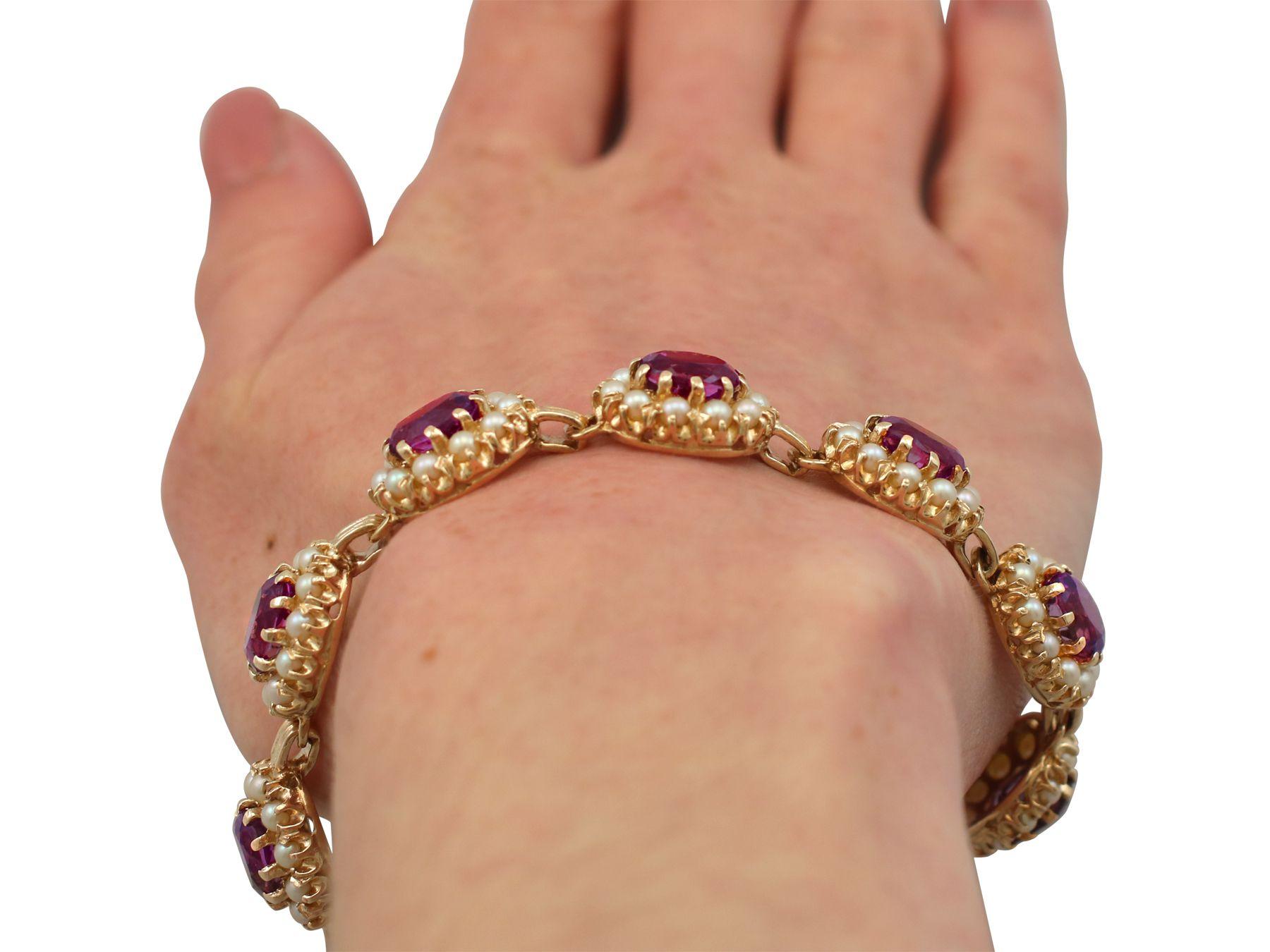 1960s, Vintage 19.80 carat Amethyst and Cultured Pearl Yellow Gold Bracelet 6