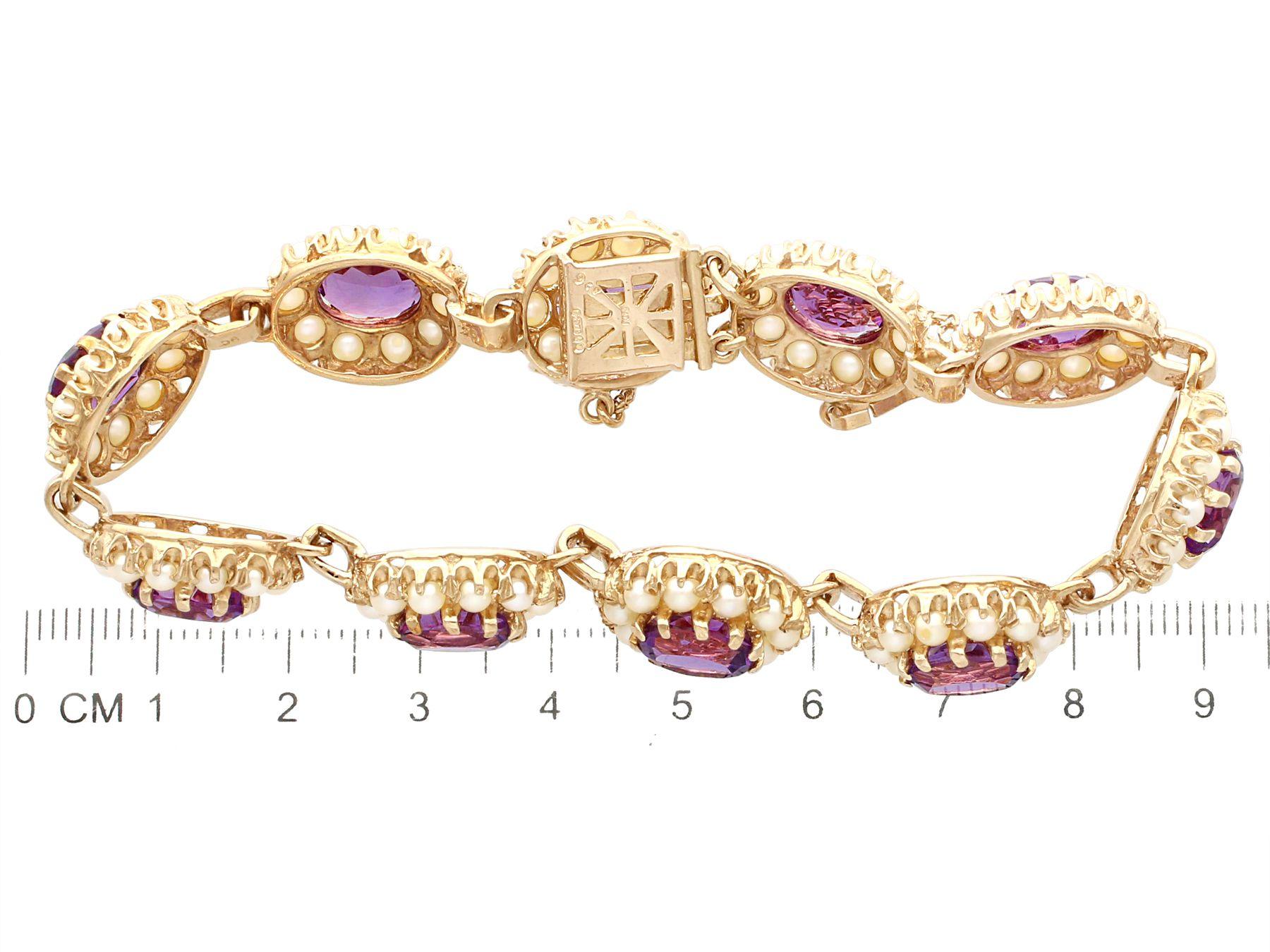 1960s, Vintage 19.80 carat Amethyst and Cultured Pearl Yellow Gold Bracelet 3