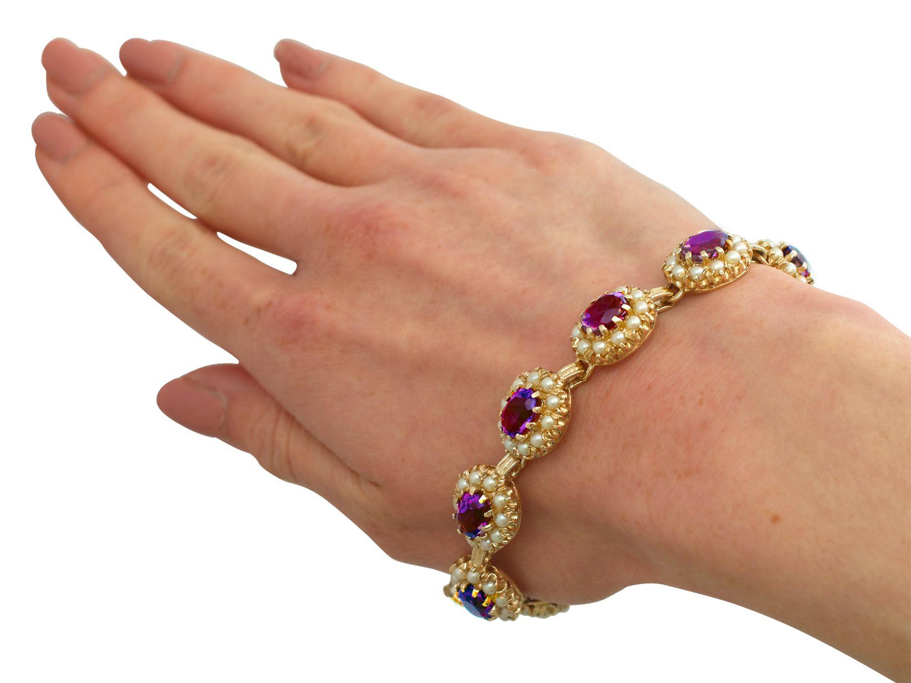 1960s, Vintage 19.80 carat Amethyst and Cultured Pearl Yellow Gold Bracelet 4
