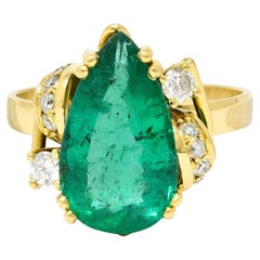 1960's Vintage 3.06 Carats Brazilian Emerald Diamond 18 Karat Yellow Gold Ring