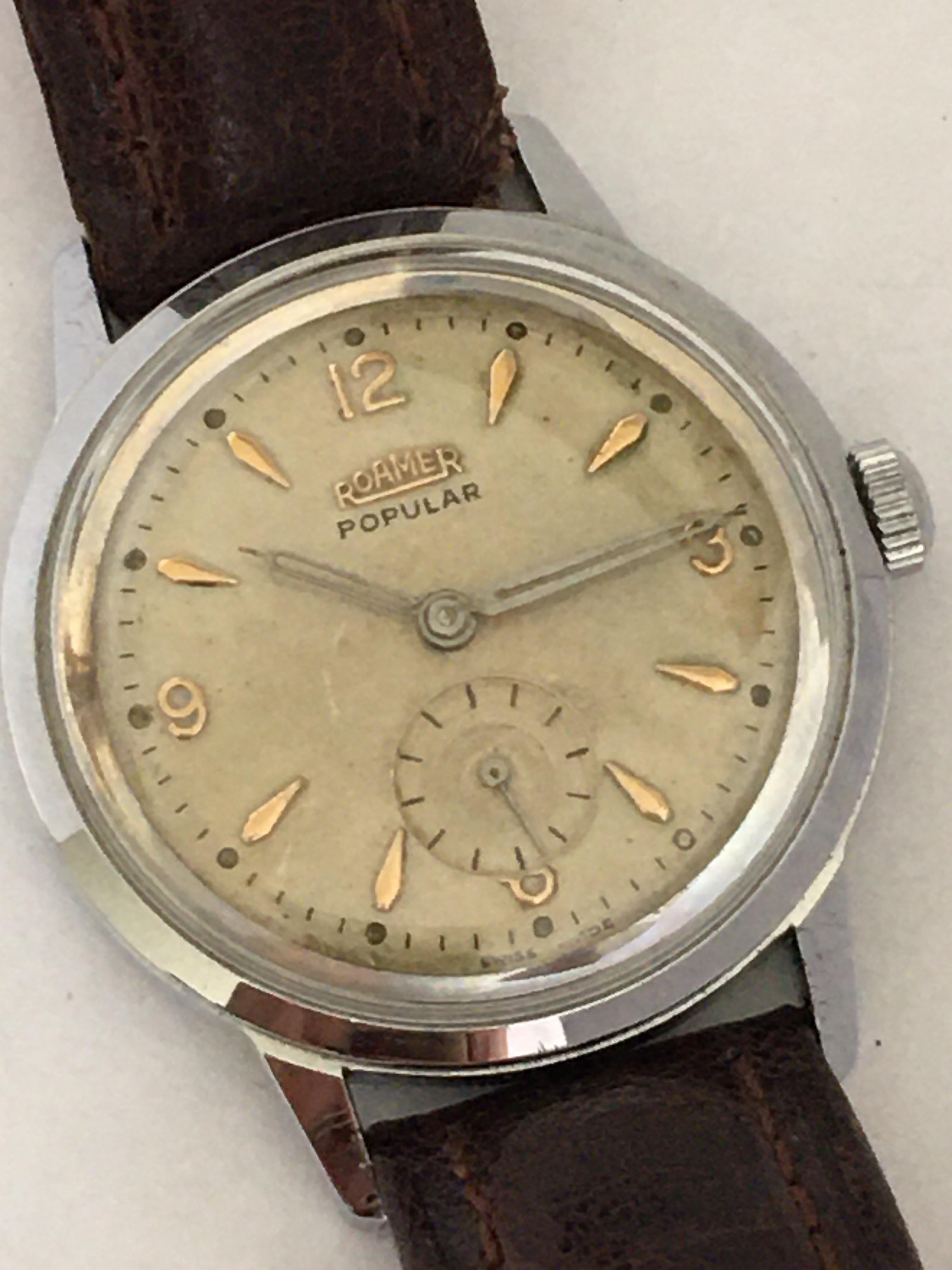 1960s Vintage Stainless Steel Back Roamer Mechanical Watch For Sale 2