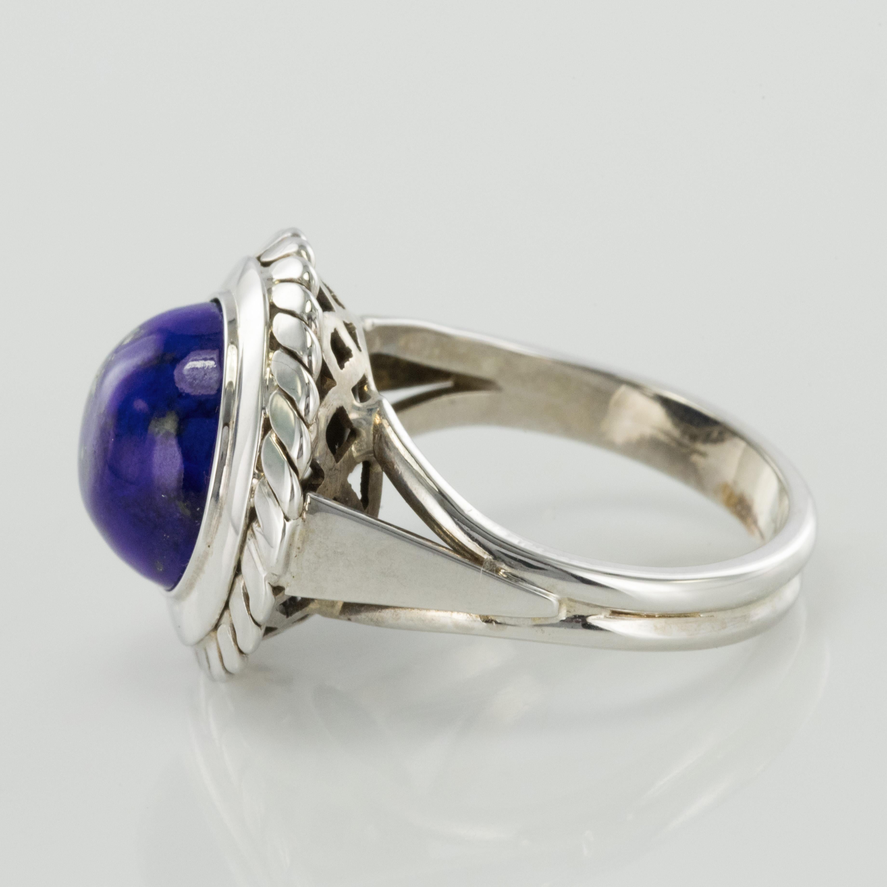 1960s Vintage 4, 76 Carat Lapis Lazuli White Gold ring For Sale 12