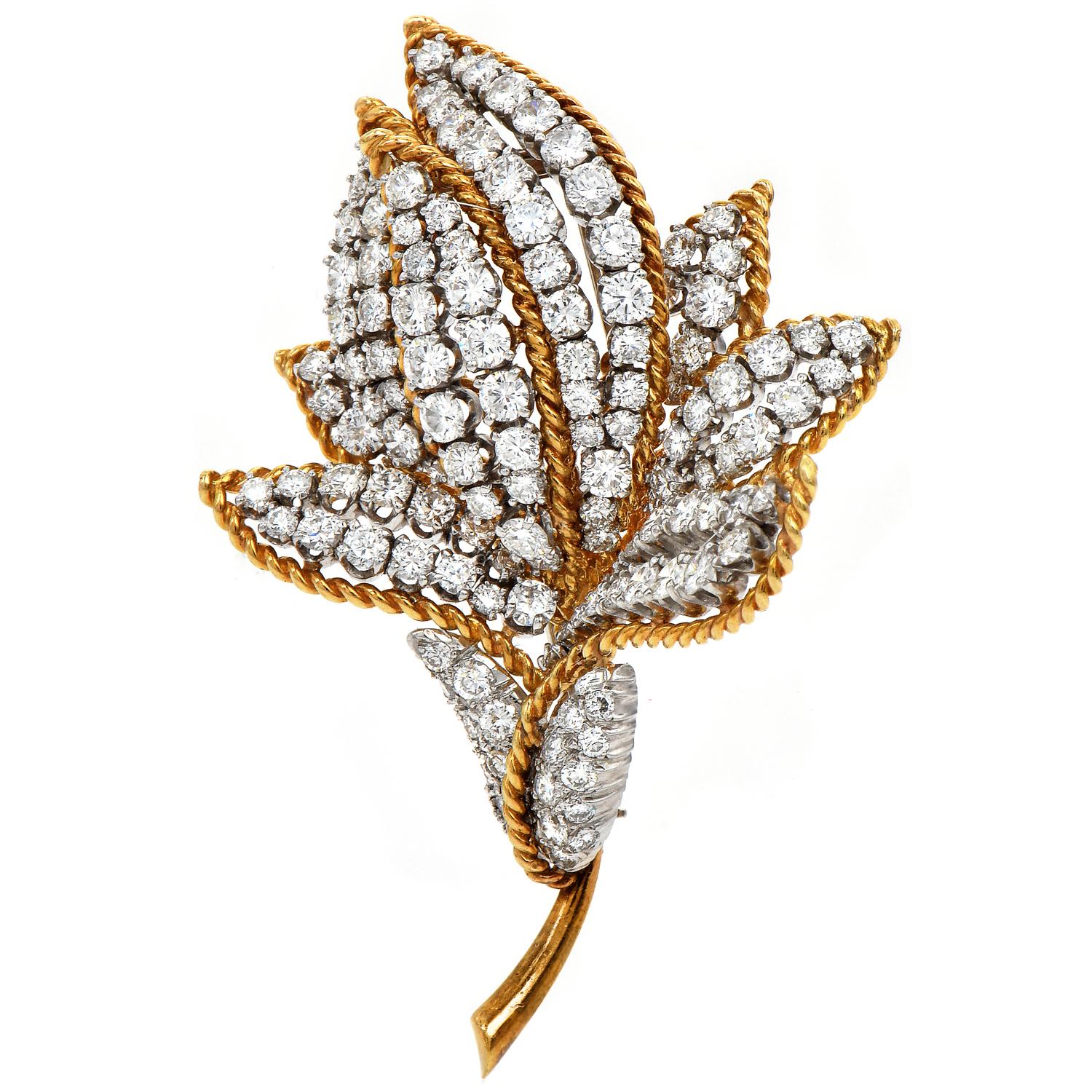 1960er Jahre Vintage 9,80 Karat Diamant Blume 18k Gold Platin Brosche Pin (Rundschliff) im Angebot