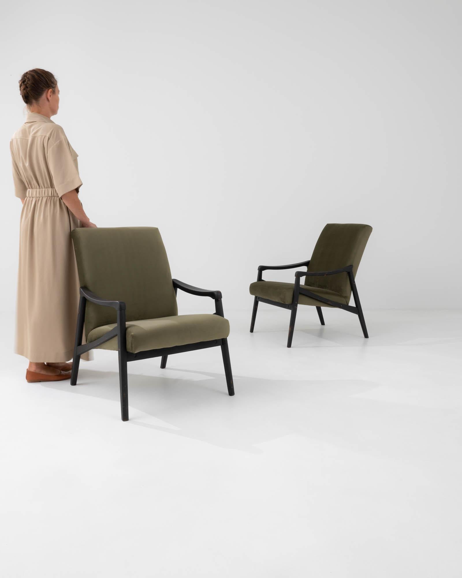 Mid-Century Modern Paire de fauteuils vintage des années 1960 par Jiri Jiroutek en vente