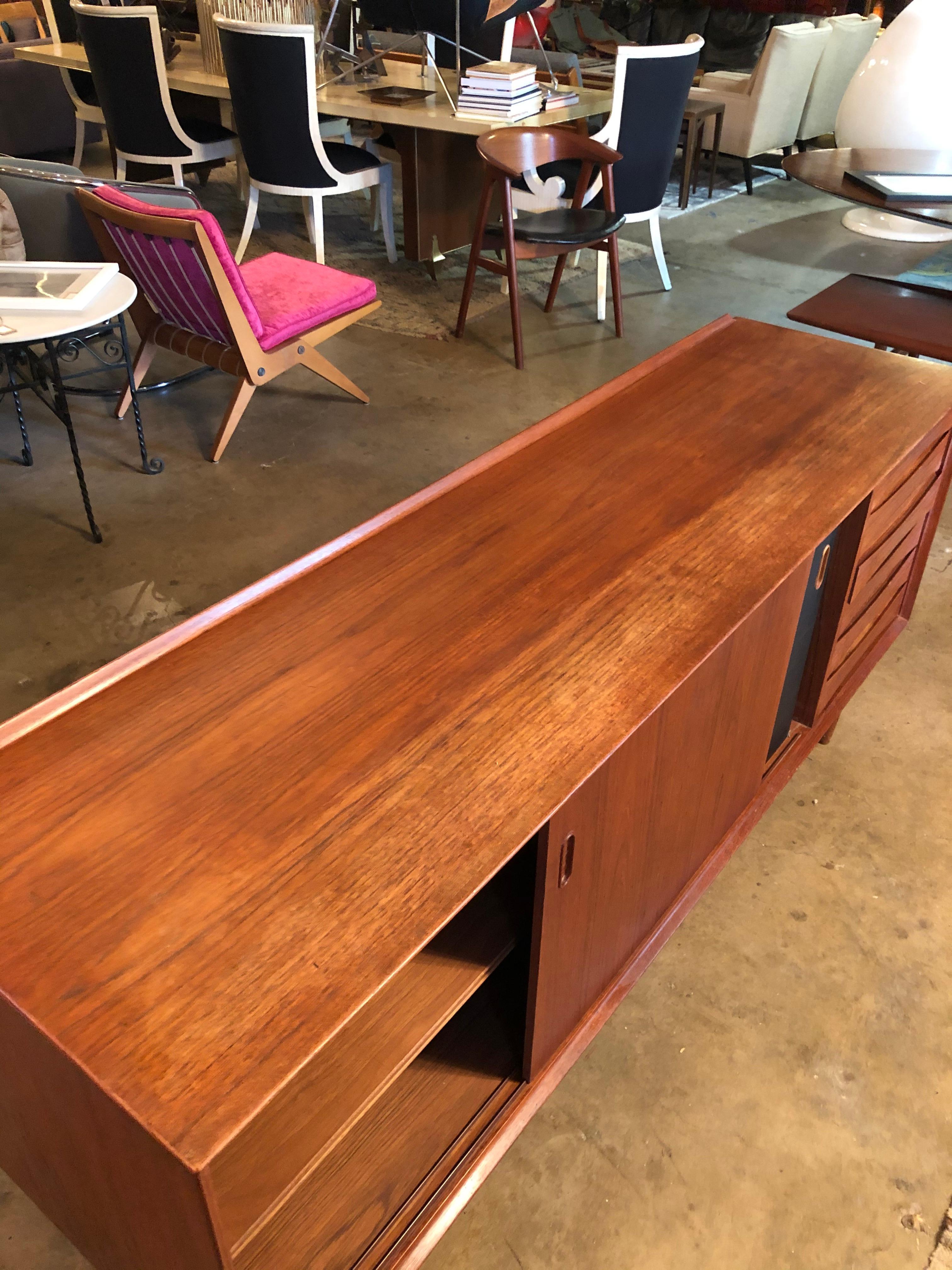 1960s Vintage Arne Vodder for Sibast Teak Credenza with Reversible Sliding Doors 6