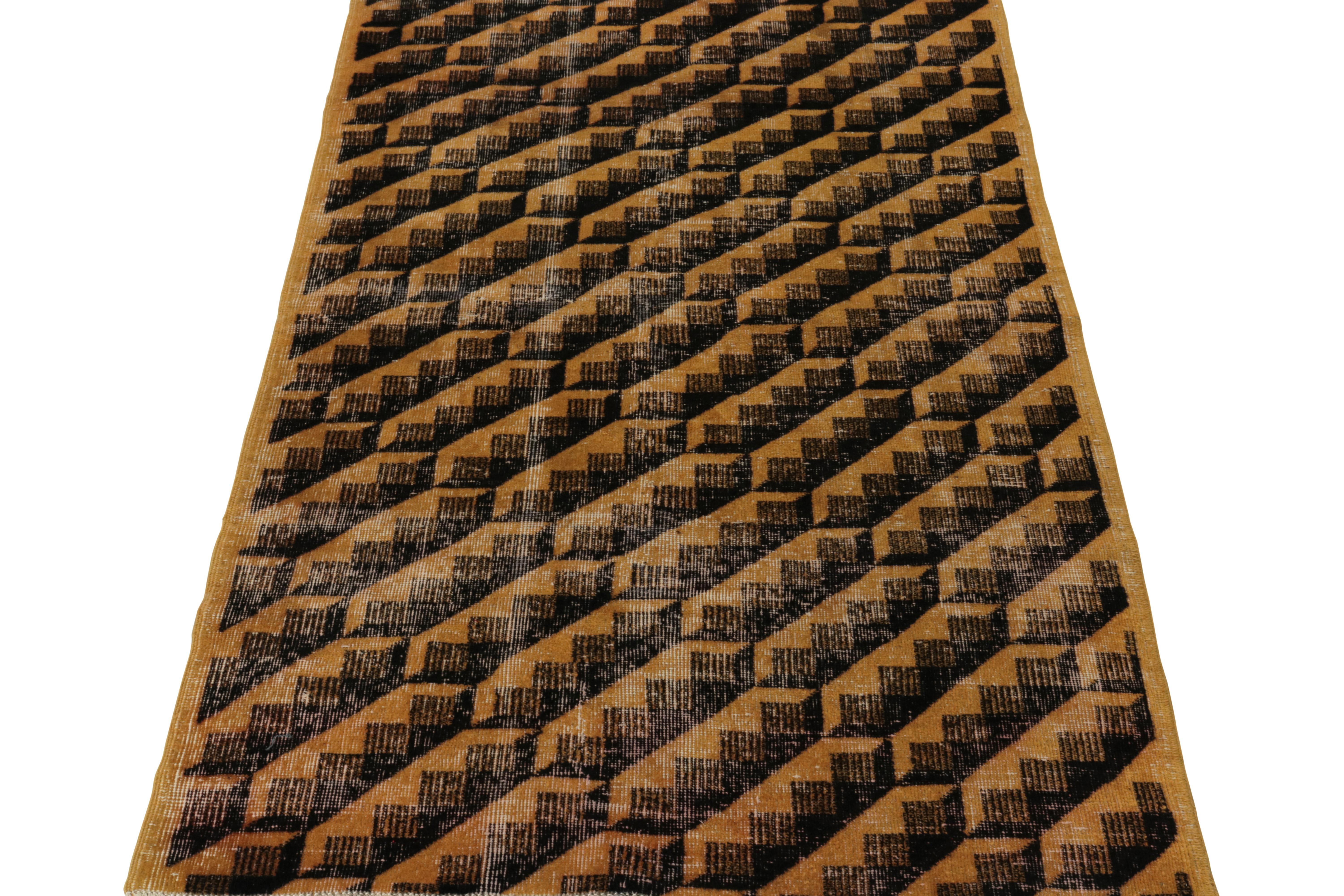 Der aus der Türkei stammende Art-Déco-Teppich eines türkischen Künstlers (ca. 1960-1970) ist Teil der begehrten Mid-Century Pasha Collection von Rug & Kilim. Die handgeknüpfte, schäbig-schicke 4x6-Wolle verbindet die moderne Ästhetik der