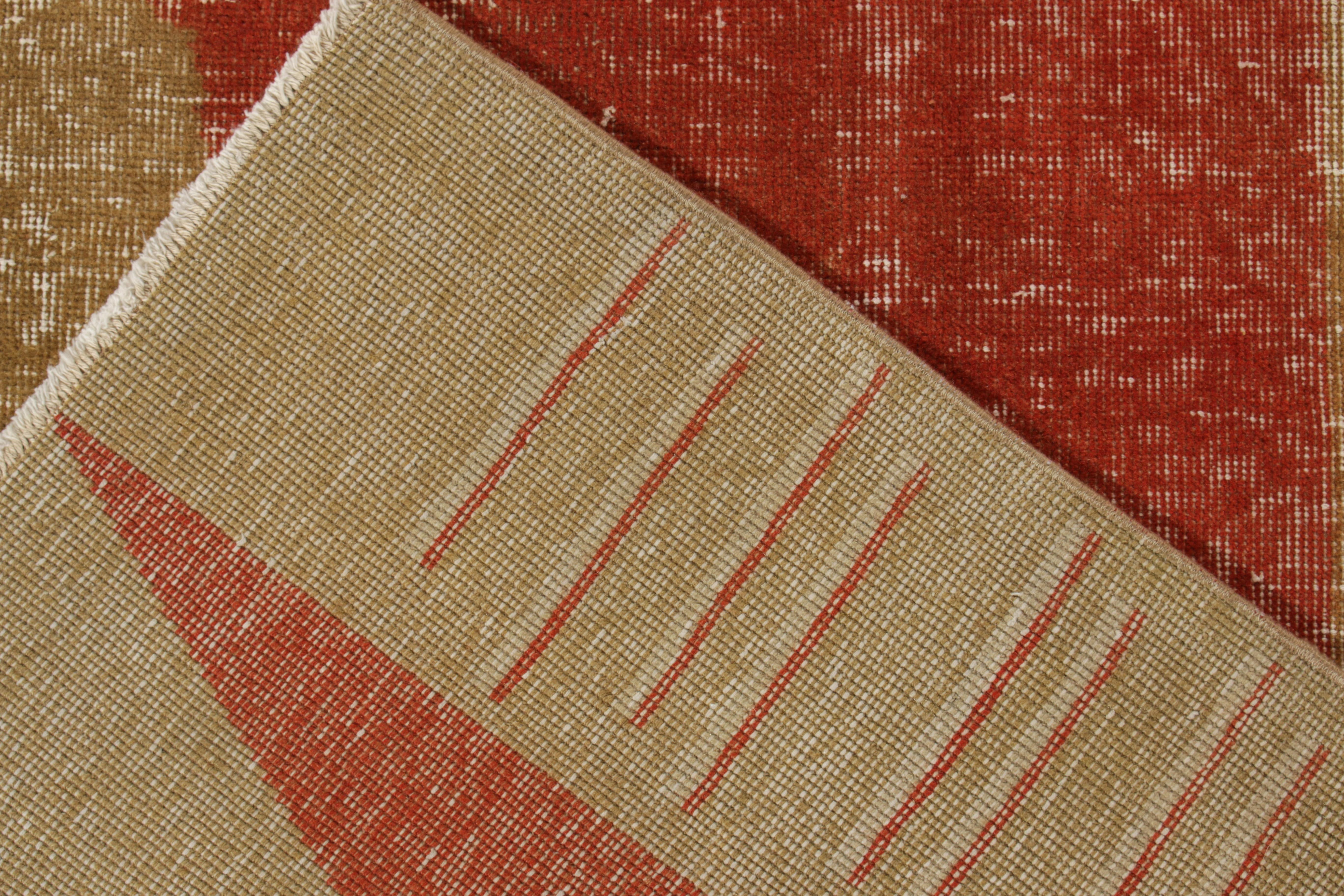 Art déco-Teppich im Vintage-Stil aus den 1960er Jahren, rotes geometrisches Muster von Teppich & Kelim im Zustand „Gut“ im Angebot in Long Island City, NY