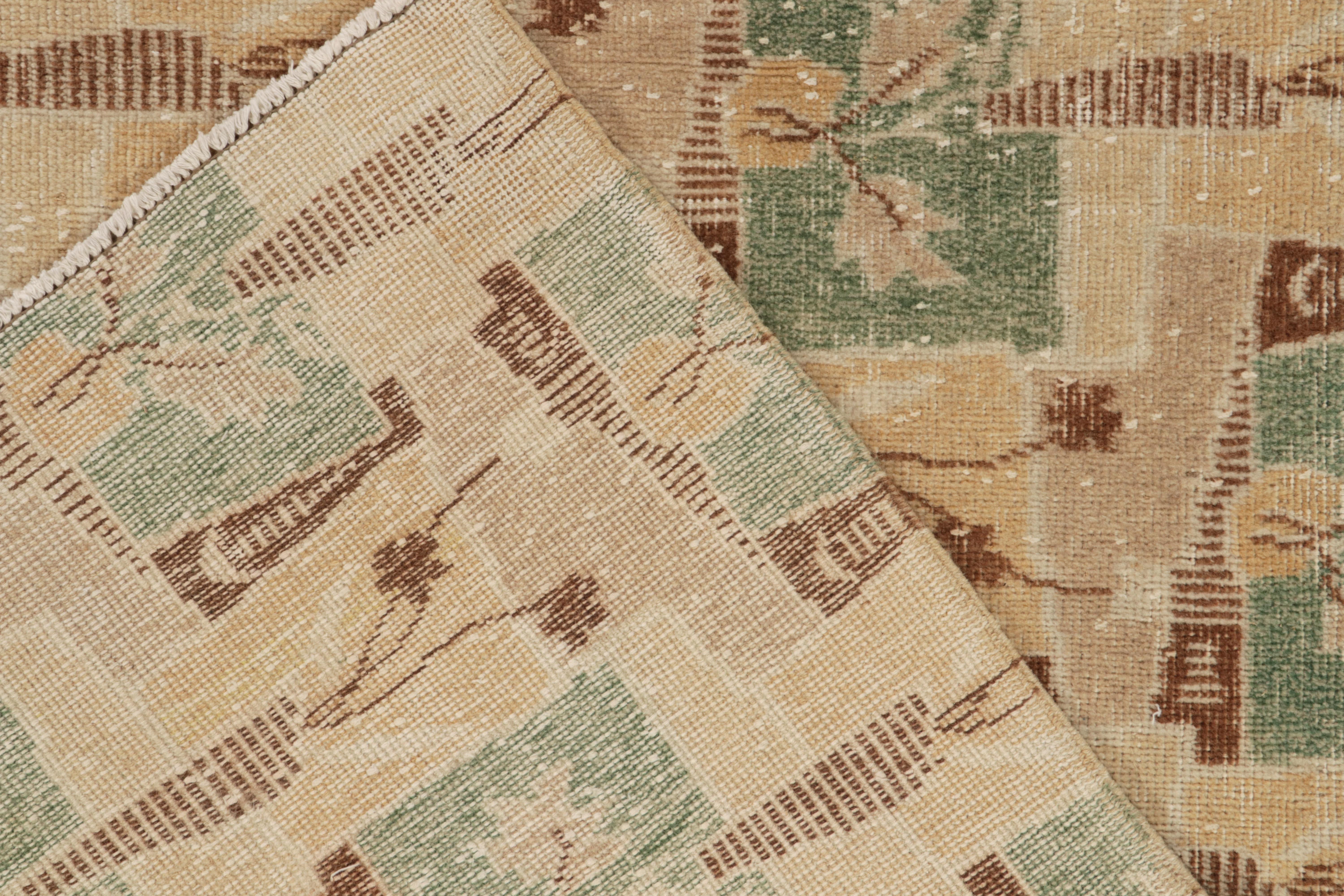 Vintage-Art-déco-Teppich aus den 1960er Jahren in Beige, Grün und geometrischen Mustern von Teppich & Kelim (Handgeknüpft) im Angebot