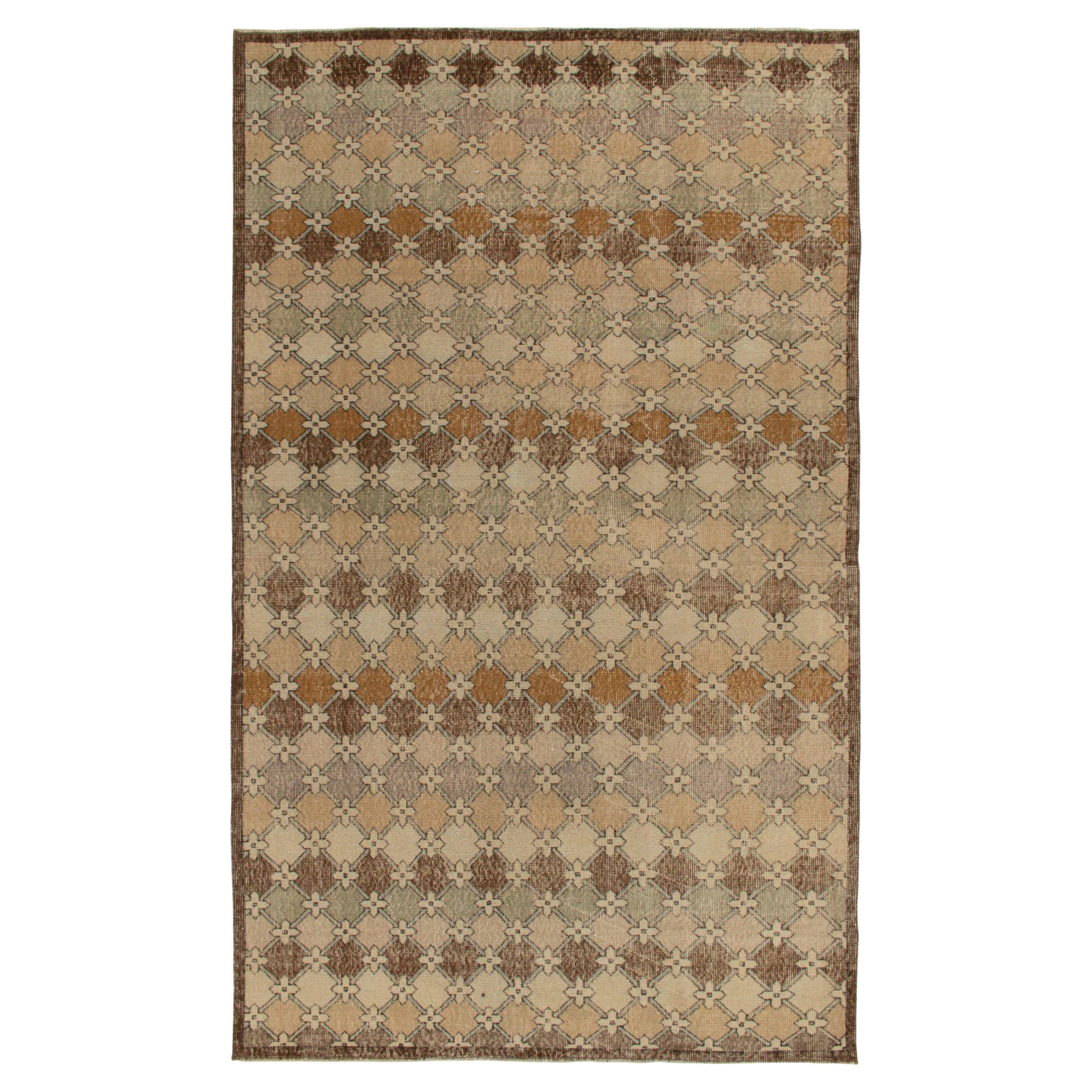 Art-déco-Teppich aus den 1960er Jahren mit hellbraunem, geometrischem Muster von Teppich & Kelim in Beige-Brown