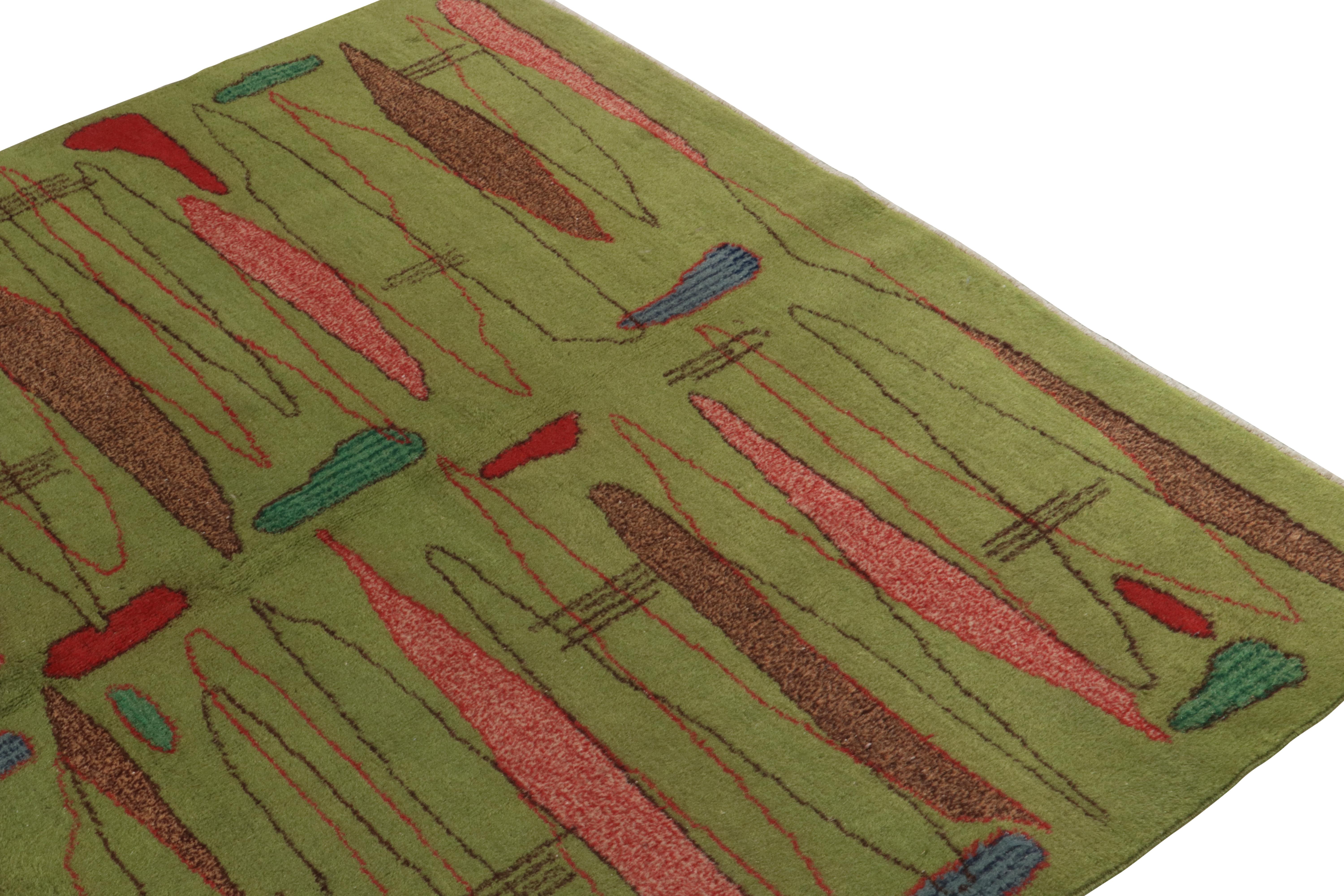 1960er Vintage Art Deco Teppich in Grün, Rosa, Braun Ovular Muster von Rug & Kilim (Türkisch) im Angebot