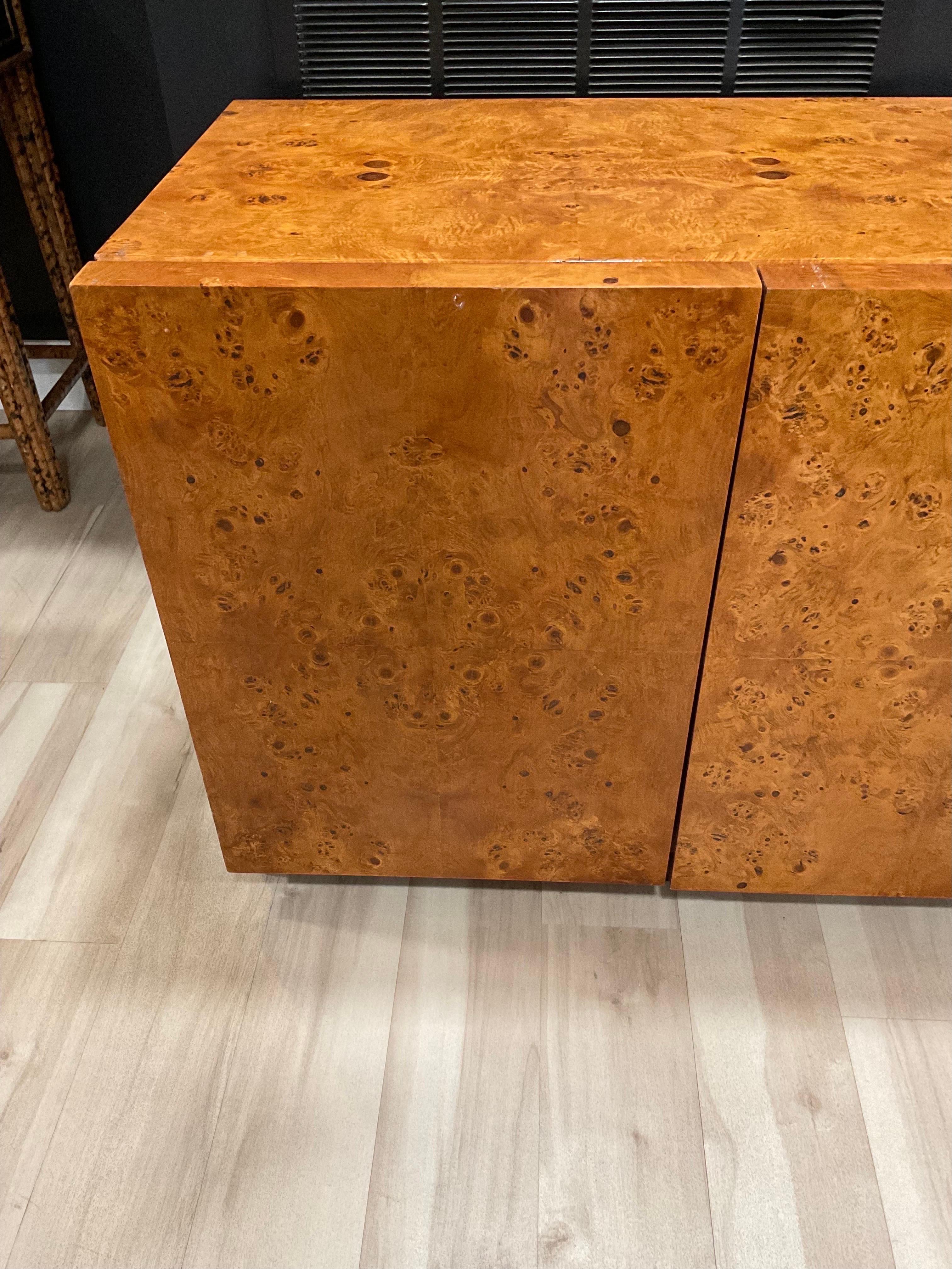 1960s Vintage Arthur Umanoff Burled Olivewood 3 Door Credenza In Good Condition For Sale In Hartville, OH