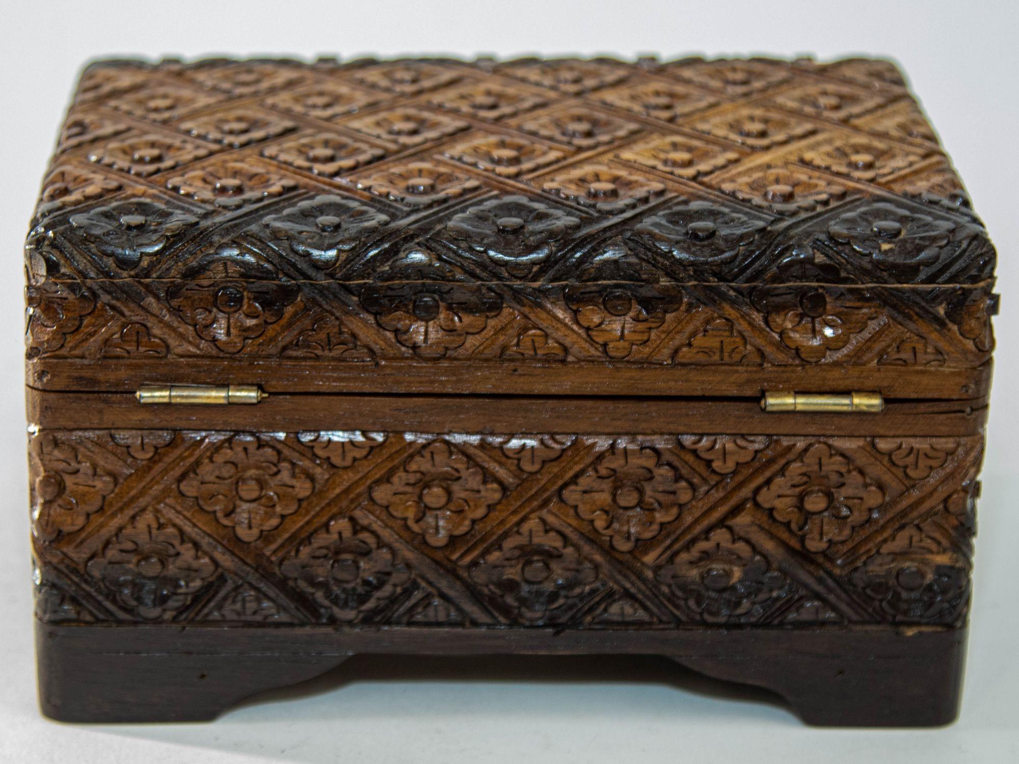 20th Century 1960s Vintage Asian Large Hand Carved Wooden Humidor Footed Box For Sale