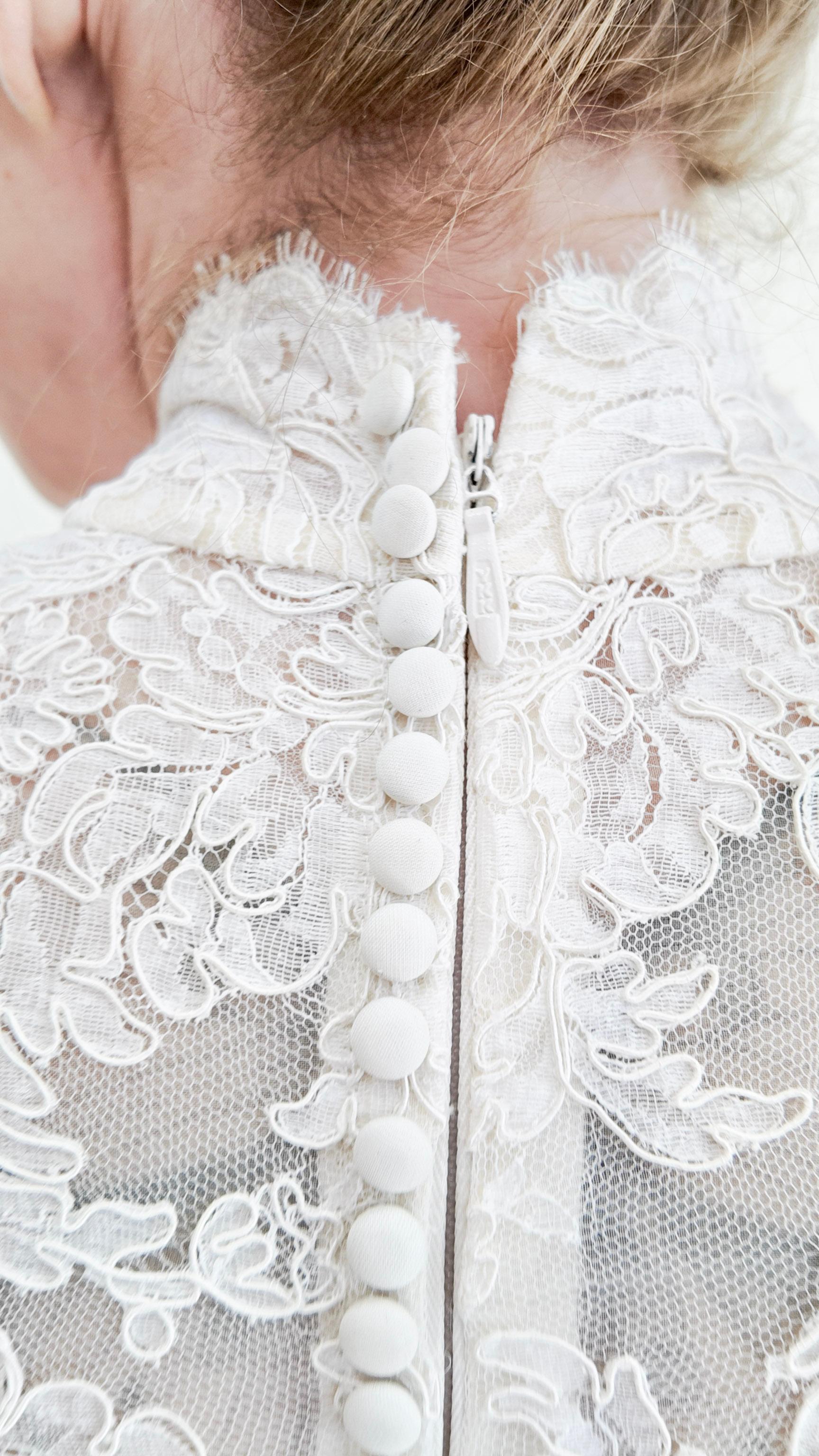 1960's Vintage Balloon Sleeve With Lace Wedding Gown im Angebot 10