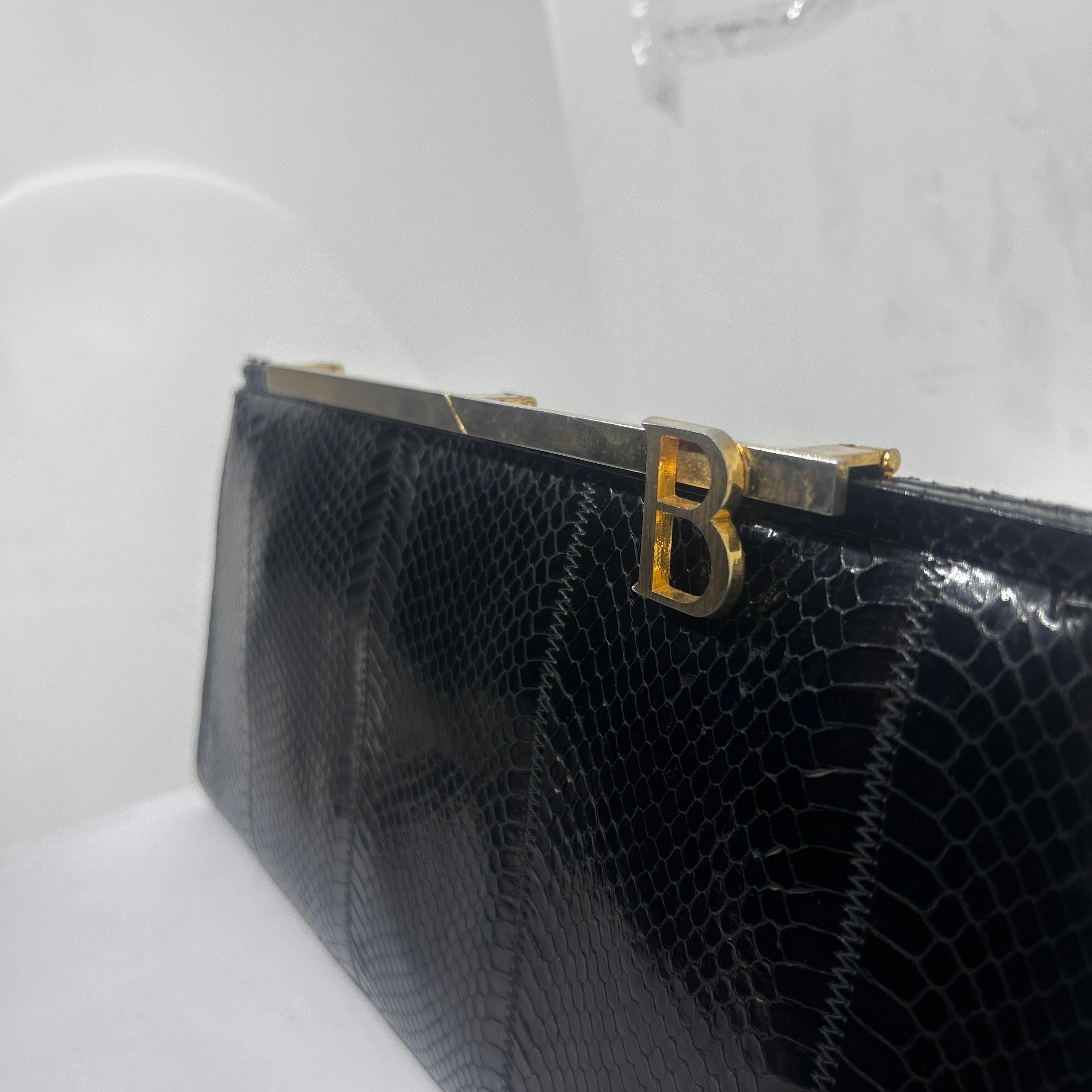 1960s Vintage Black Leather Clutch Bag Made by Ellebi Genova In Good Condition For Sale In Aci Castello, IT