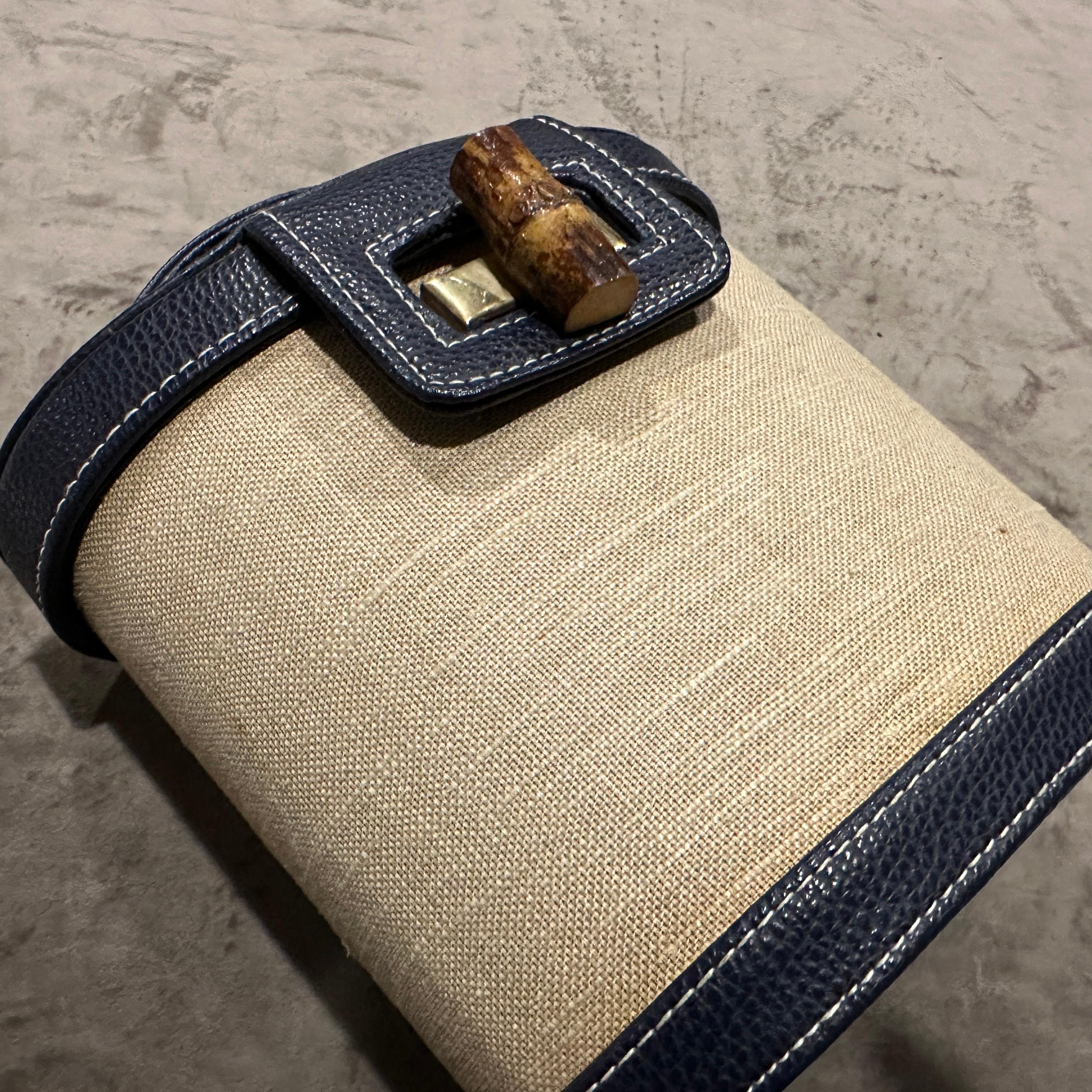 1960er Jahre Vintage Blaues Leder Bambus und Messing Italienische Top Handle Tasche im Angebot 1