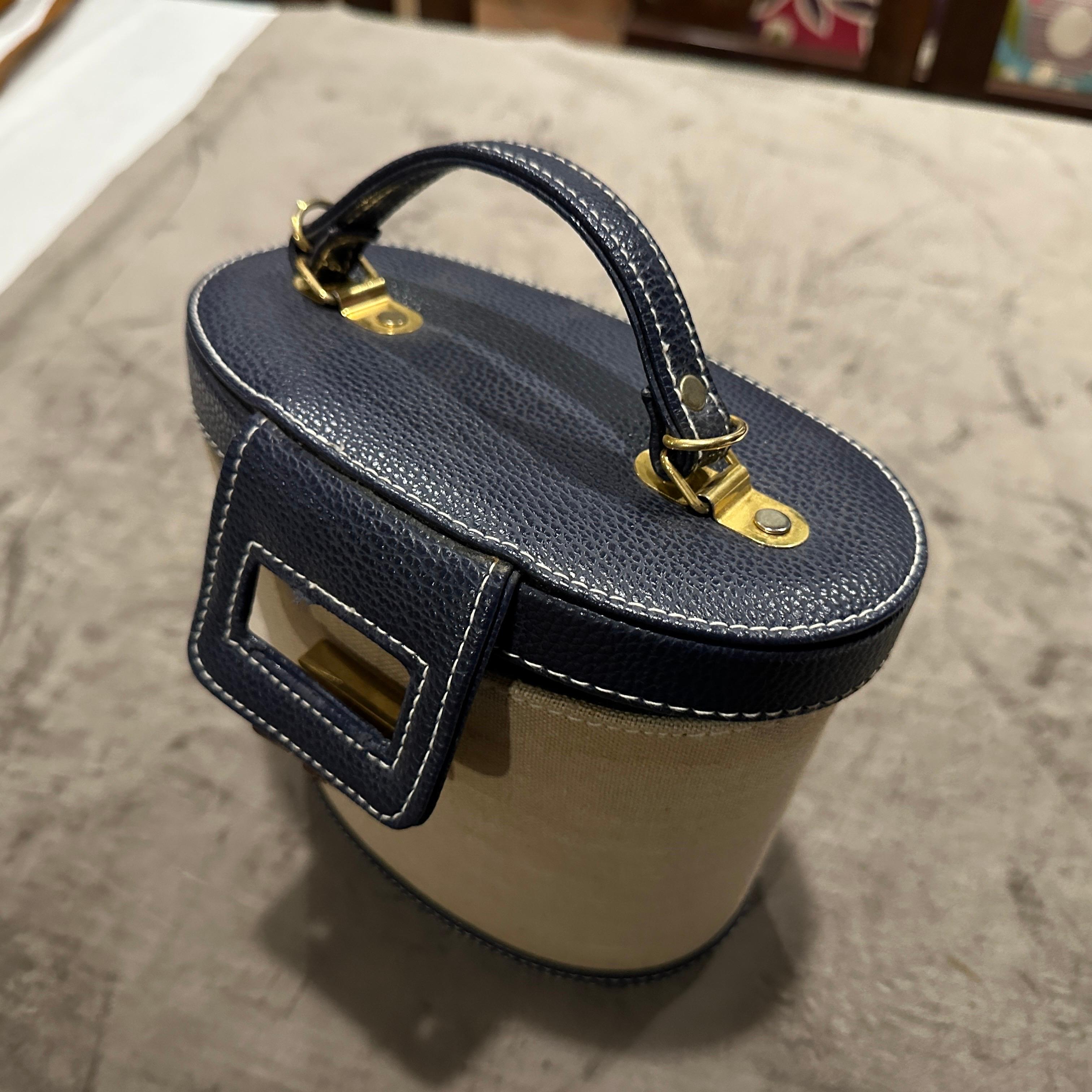 1960er Jahre Vintage Blaues Leder Bambus und Messing Italienische Top Handle Tasche im Angebot 4