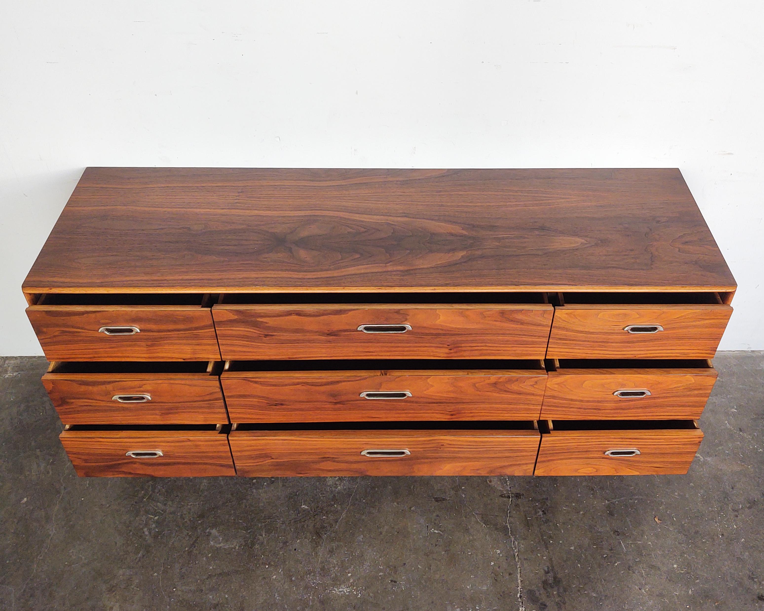 1960s Vintage B.P. John Walnut 9 Drawer Lowboy Dresser In Good Condition In Hawthorne, CA
