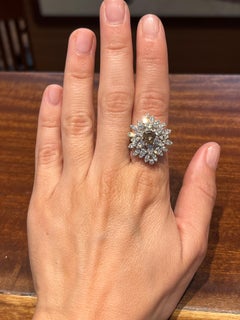 1960s Vintage Brown and White Diamond Cocktail Cluster Ring