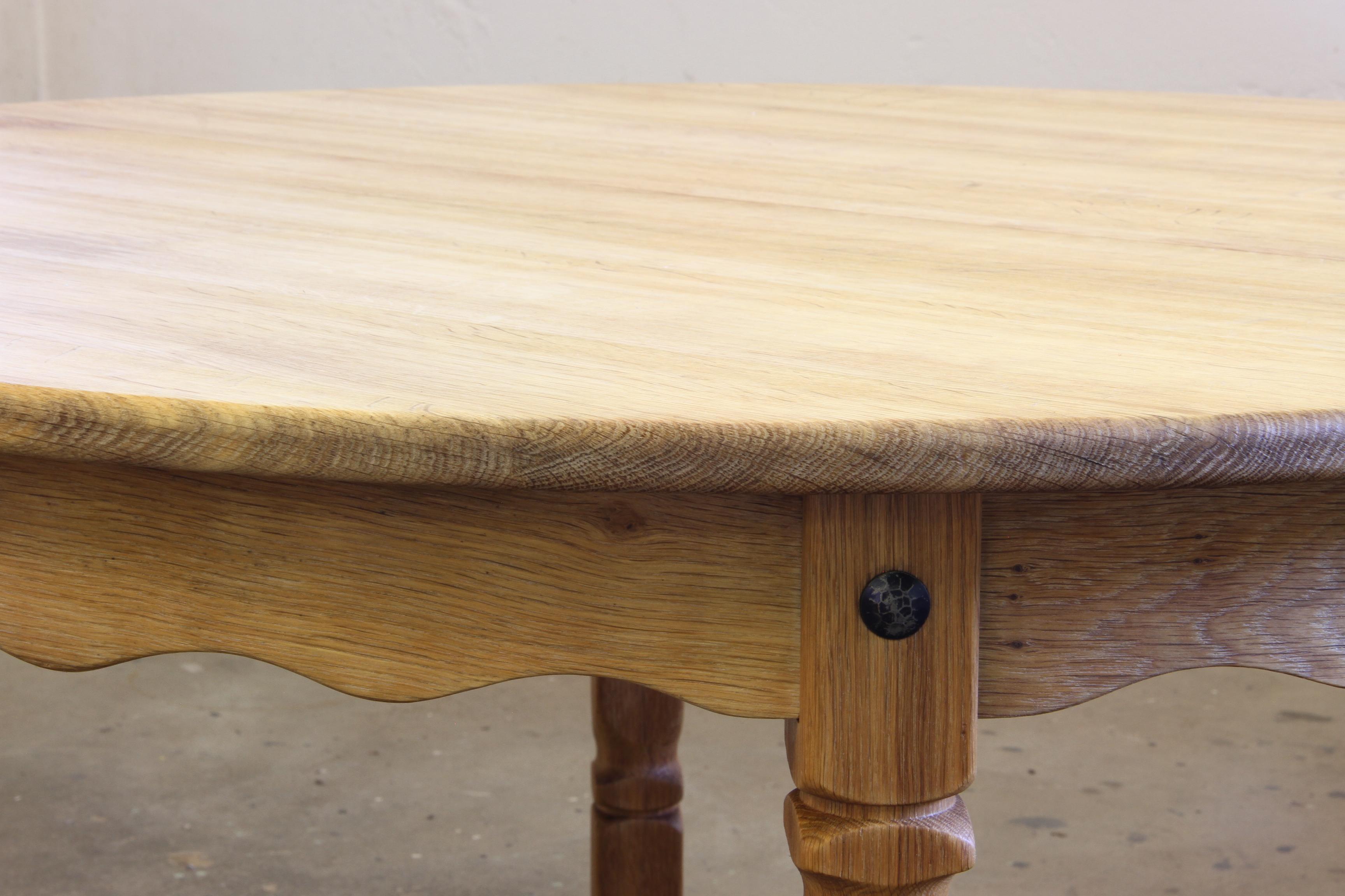 1960s Vintage Brutalist Danish Extending Oak Dining table style Henning Kjærnulf For Sale 1