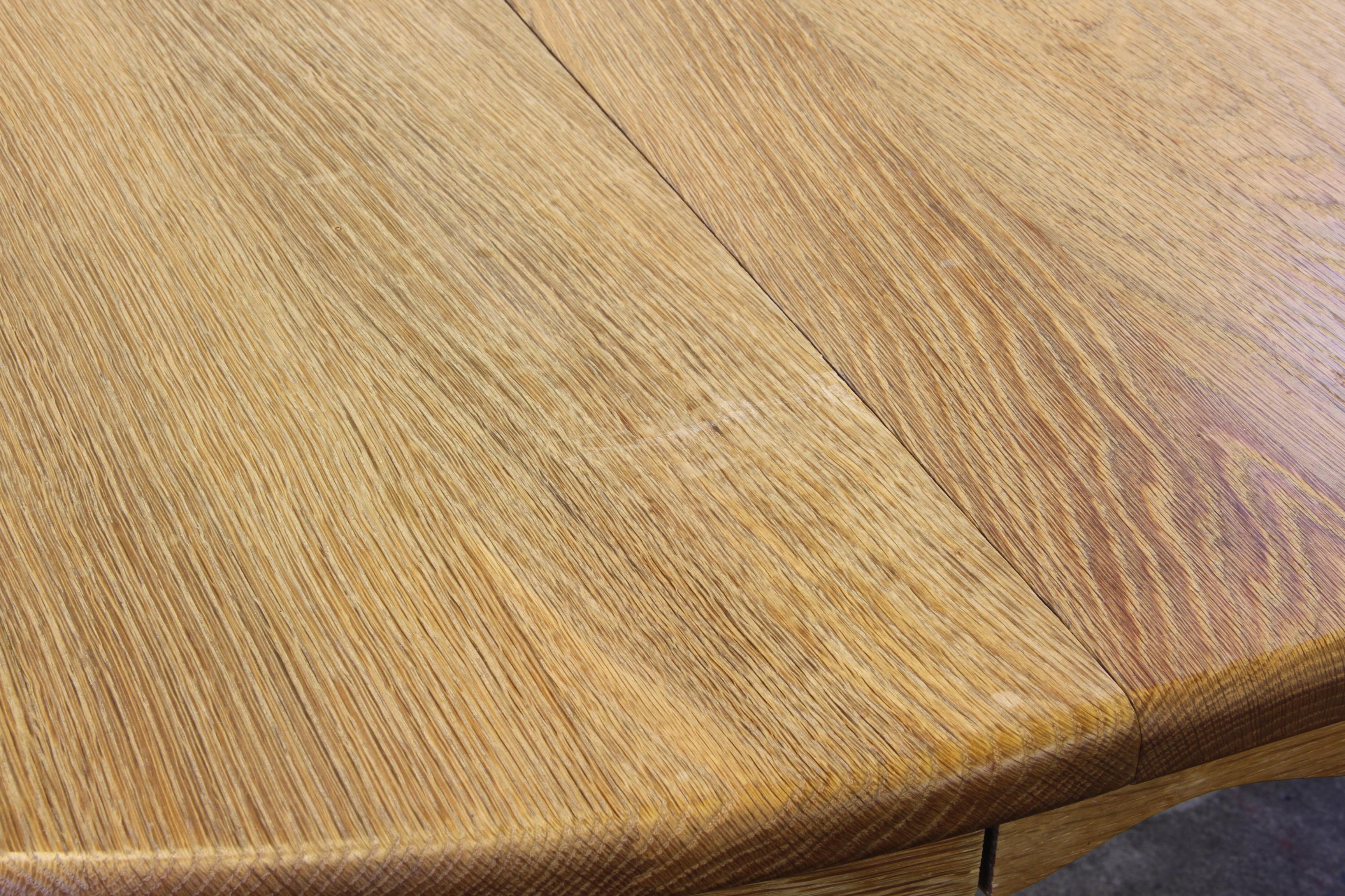 1960s Vintage Brutalist Danish Extending Oak Dining table style Henning Kjærnulf For Sale 2