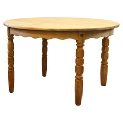 1960s Vintage Brutalist Danish Extending Oak Dining table style Henning Kjærnulf