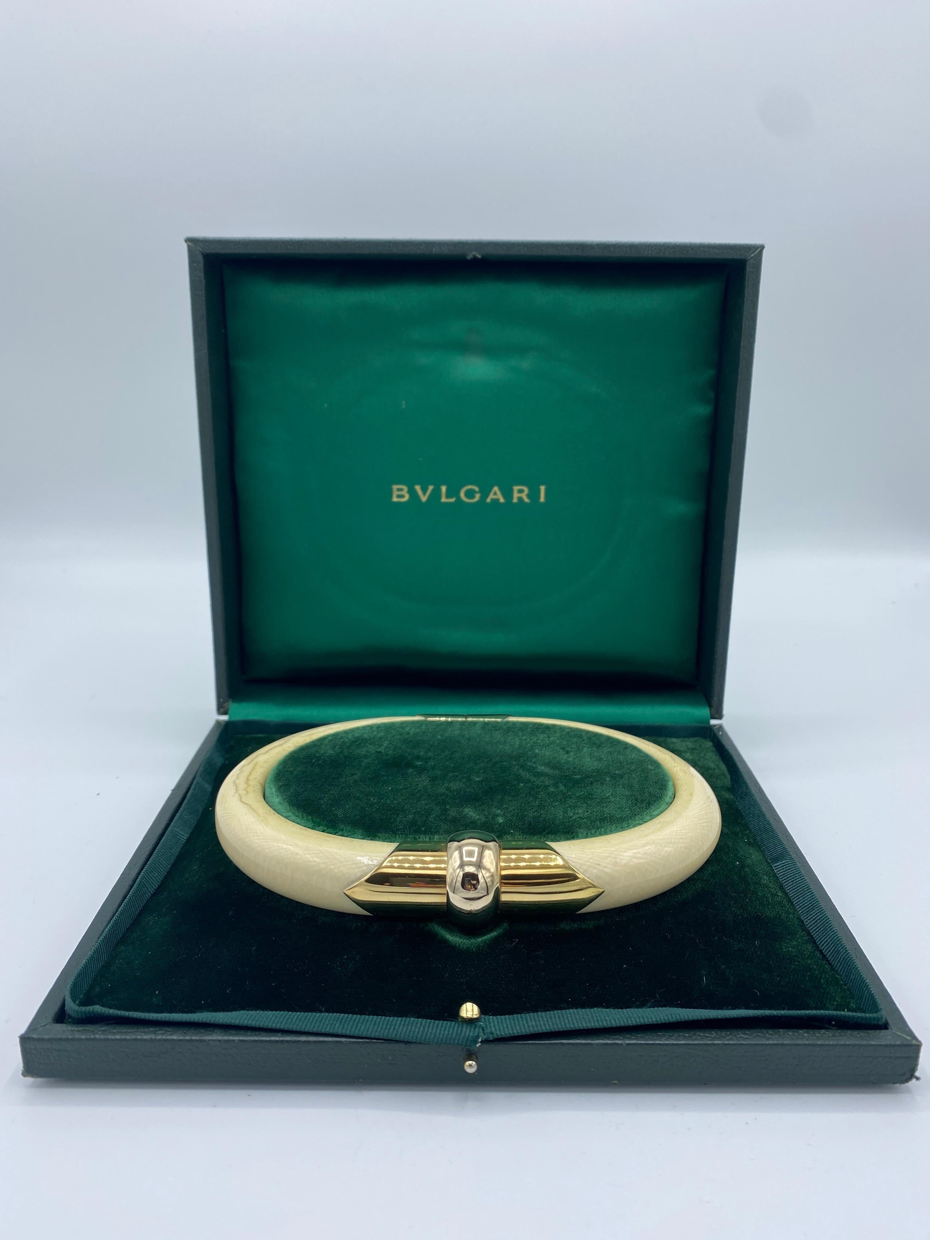 1960's Vintage BVLGARI Yellow Gold and Bone Choker Necklace 11