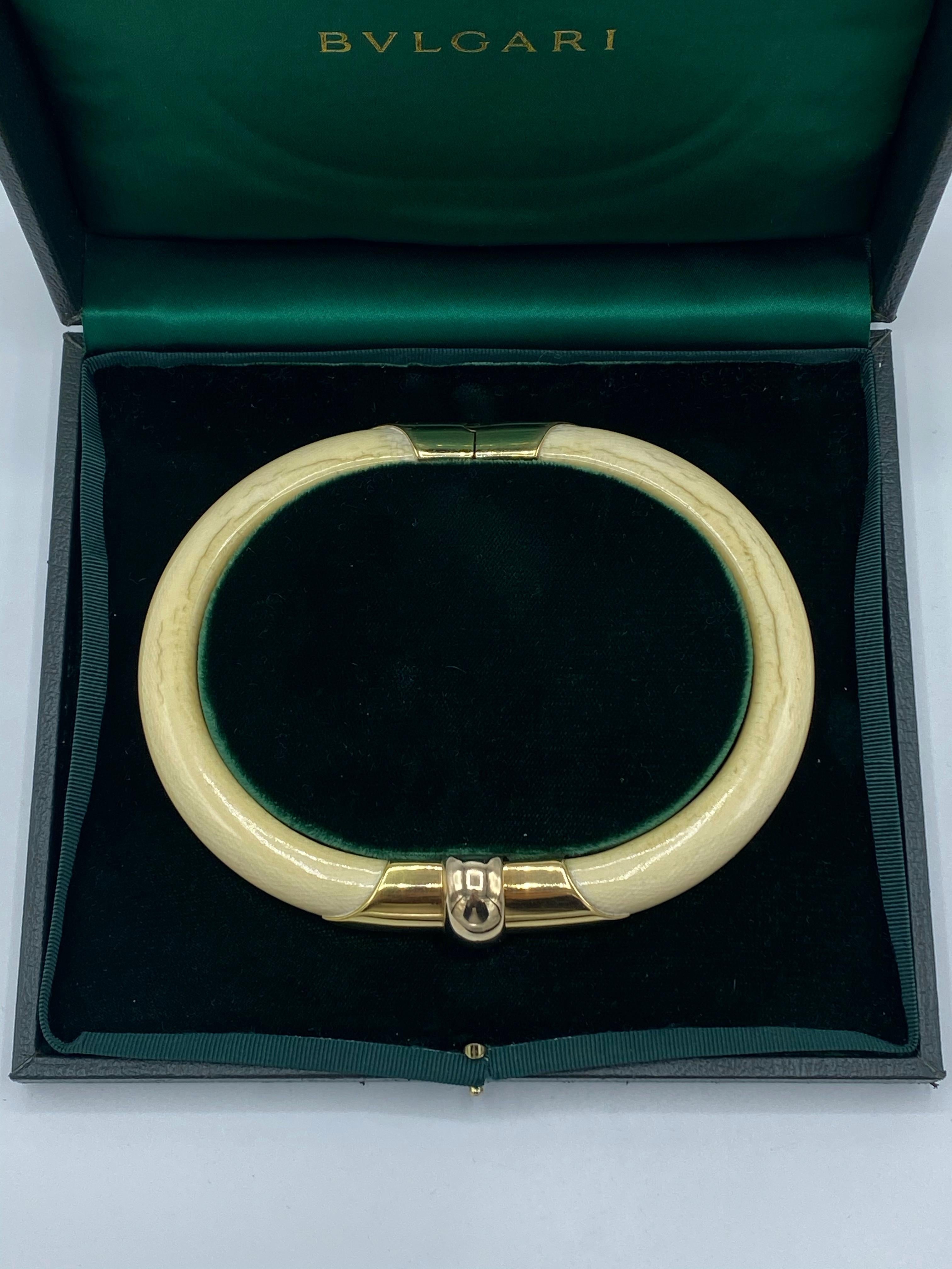 1960's Vintage BVLGARI Yellow Gold and Bone Choker Necklace 12