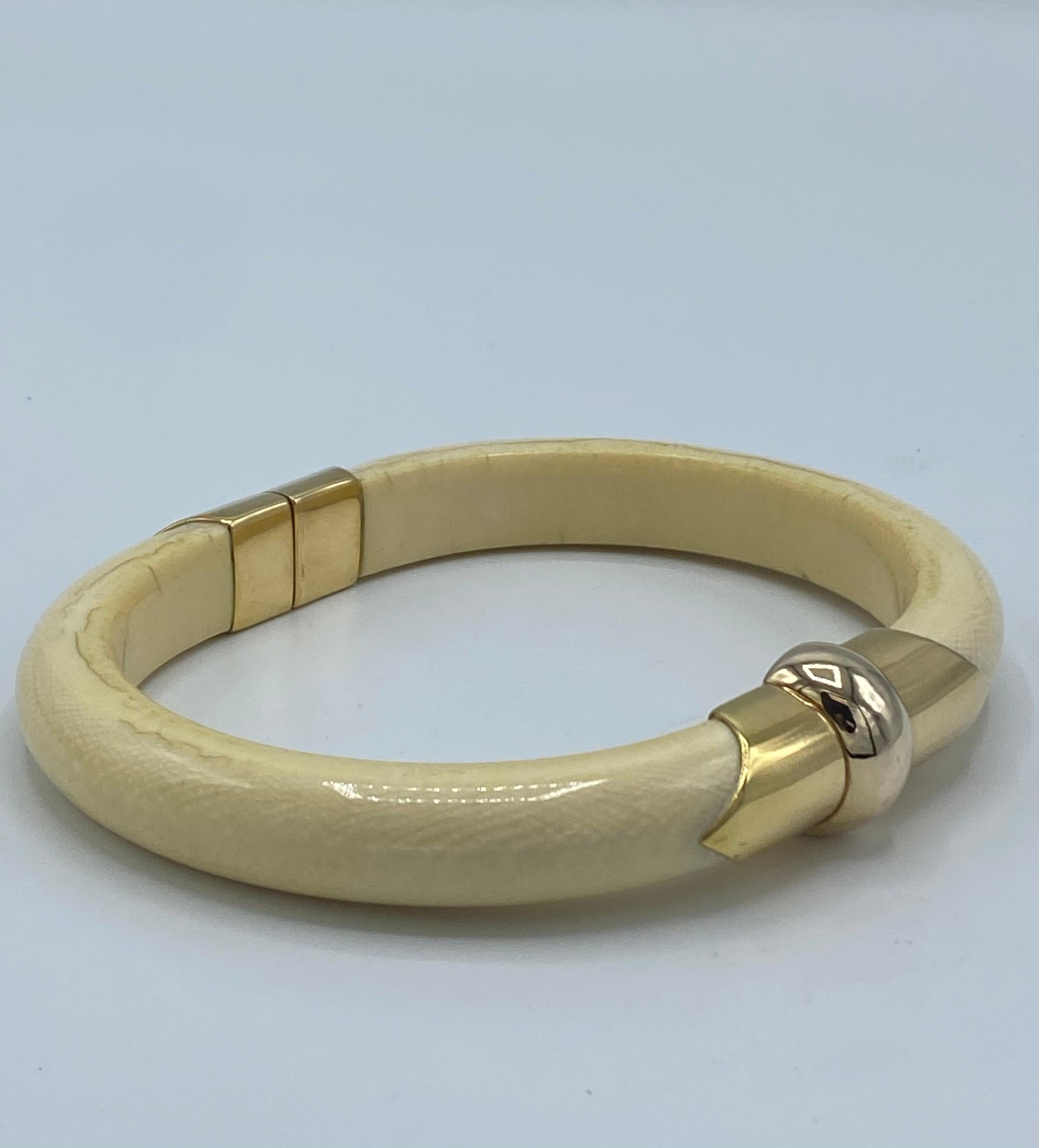 1960's Vintage BVLGARI Yellow Gold and Bone Choker Necklace 2