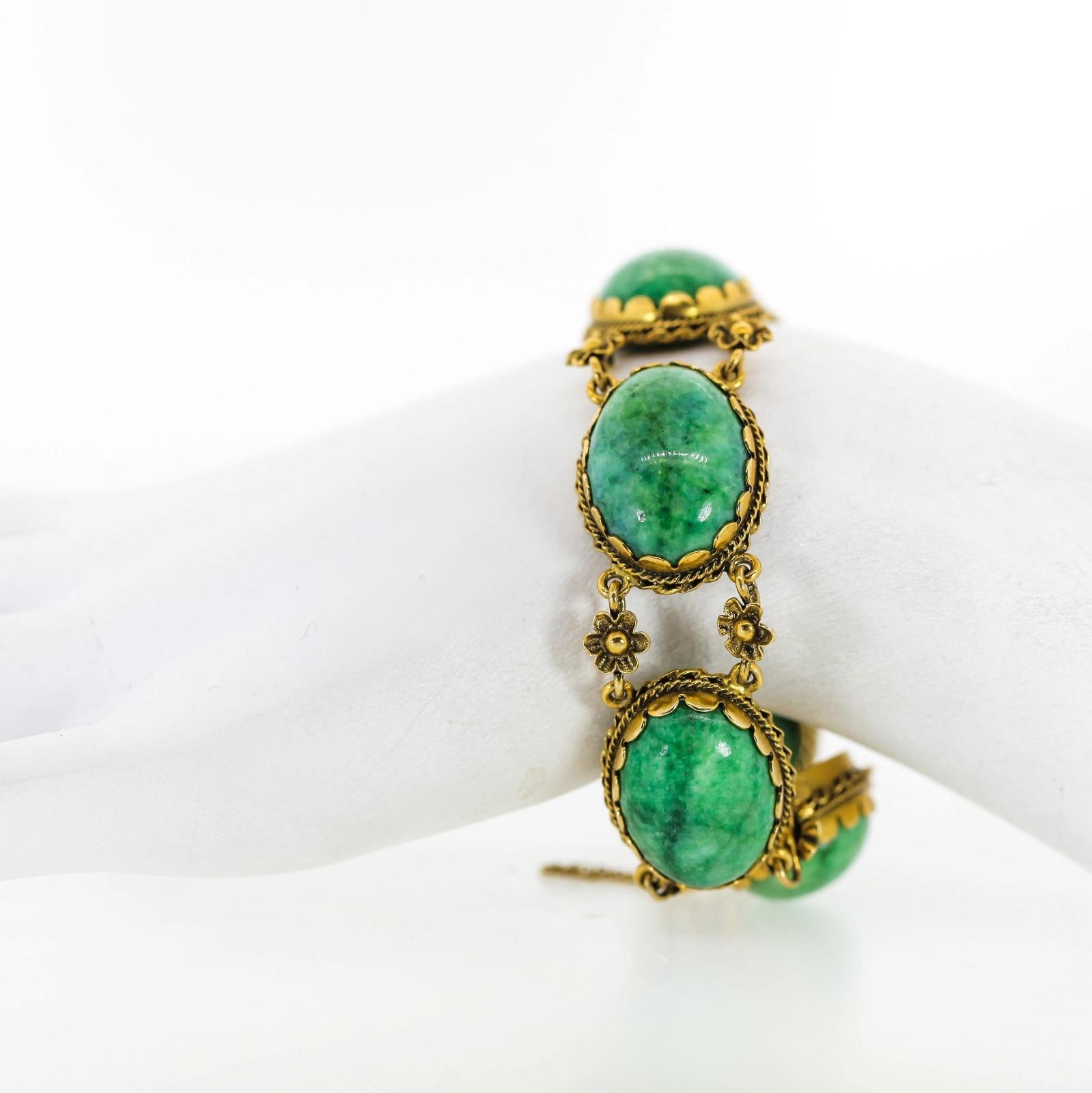 Modern 1960s Vintage Cabochon Jade Gold Bracelet For Sale