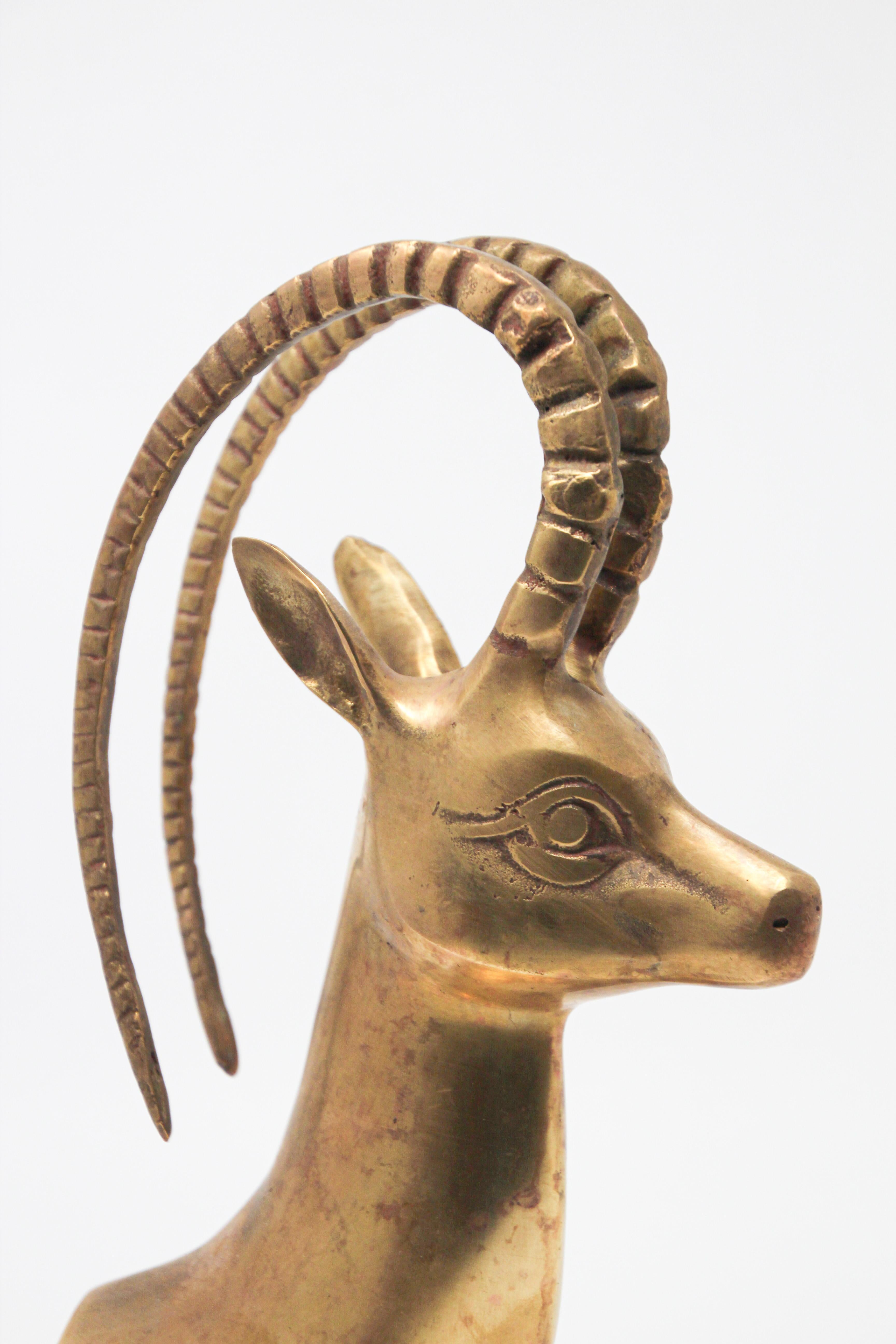 1960s Vintage Cast Brass Sculpture of Gazelle Ibex Head In Good Condition In North Hollywood, CA