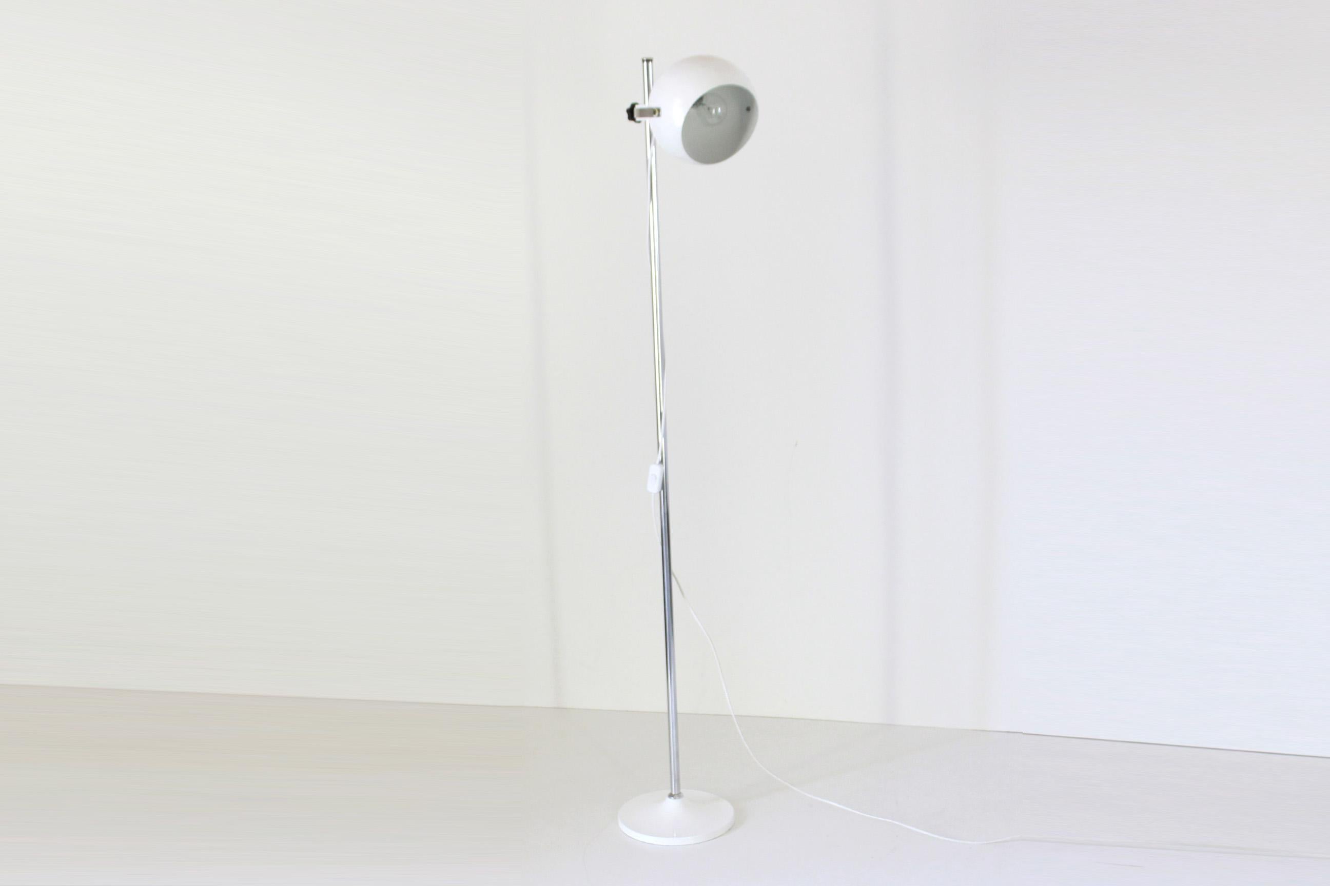 1960s Vintage White Floor Lamp by Reggiani 8