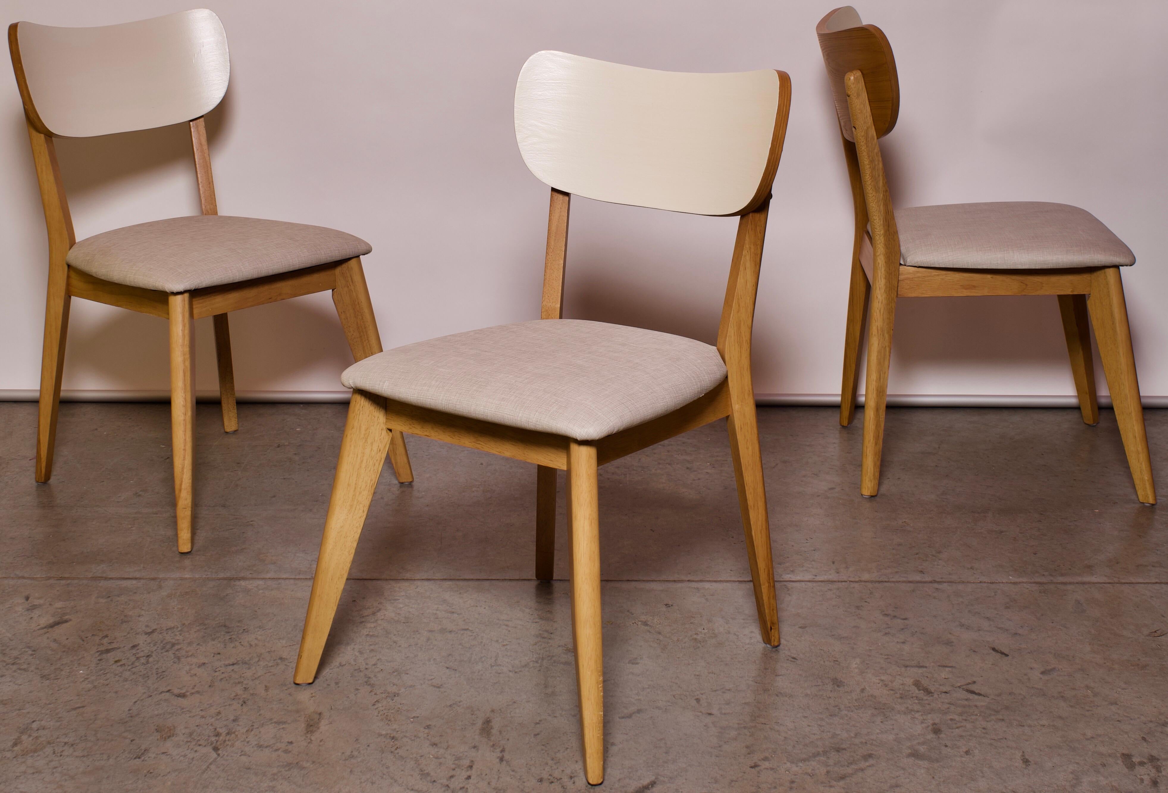 1960s Vintage Contemporary Birch and Vinyl Dining Chairs, Set of 4 4
