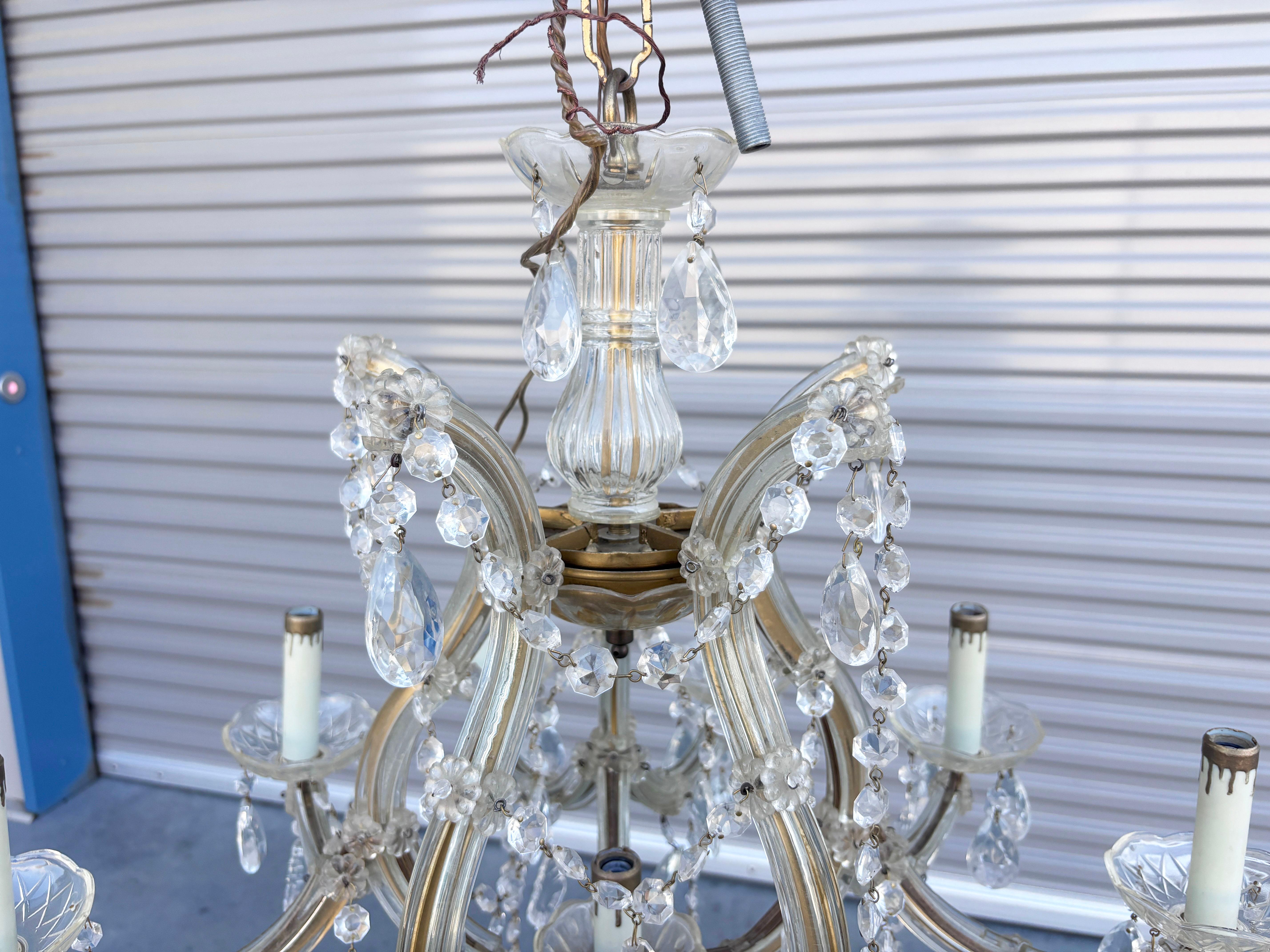 Lustre en cristal Vintage des années 1960 Bon état - En vente à North Hollywood, CA