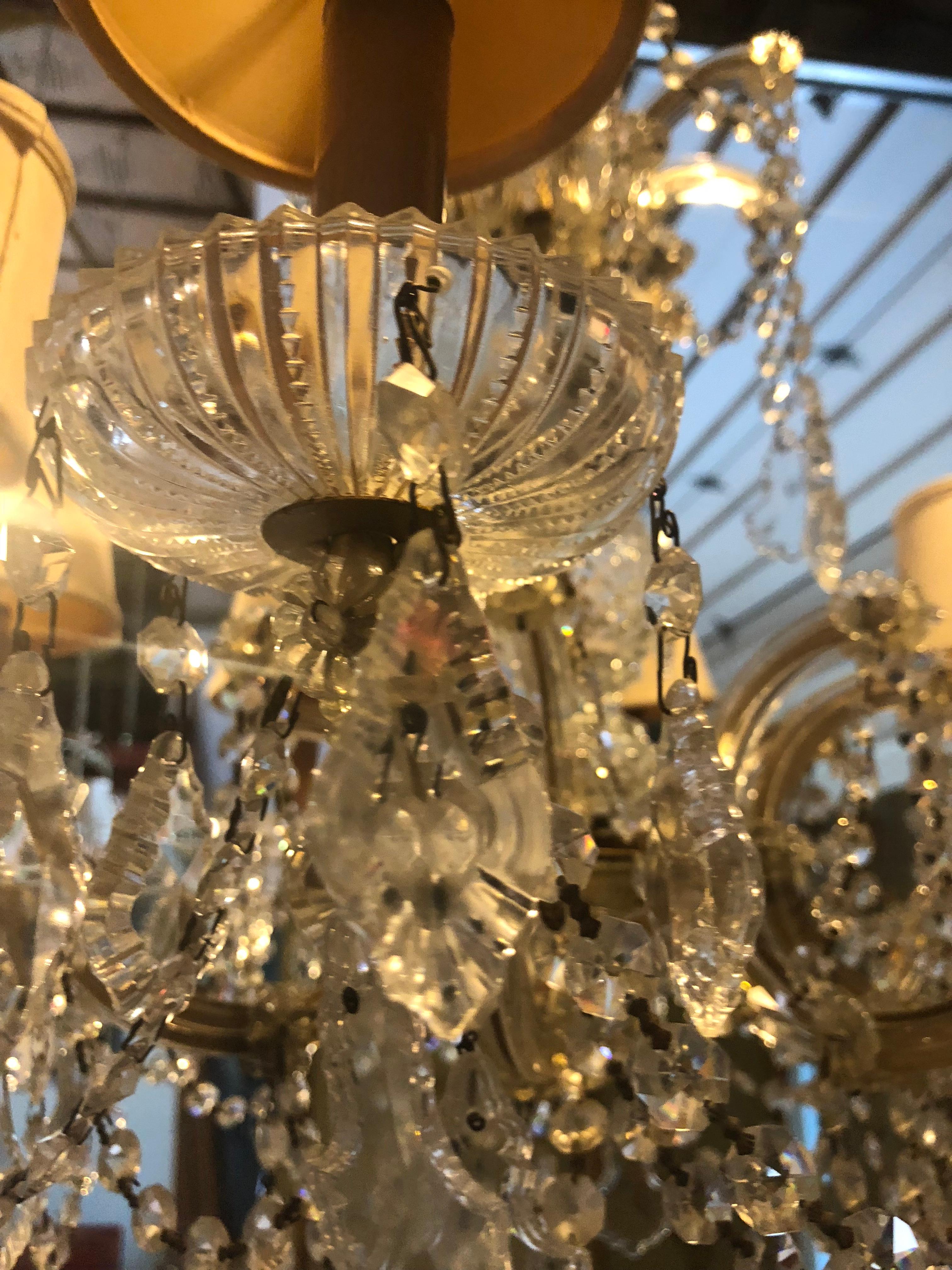 1960s Vintage Crystal Neoclassical Style Chandelier 2