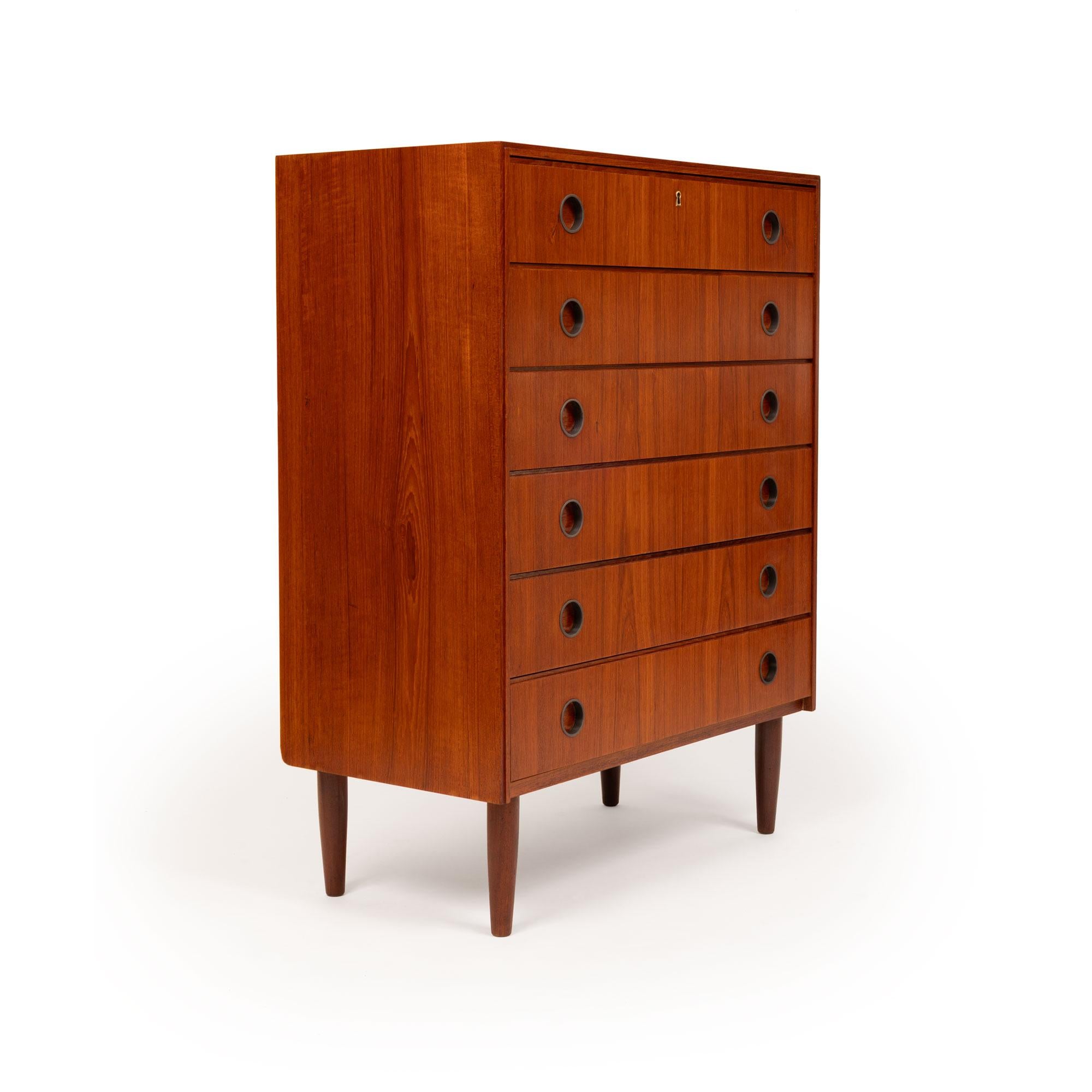 Mid-Century Modern Commode haute danoise du milieu du siècle en teck à six tiroirs, années 1960 en vente