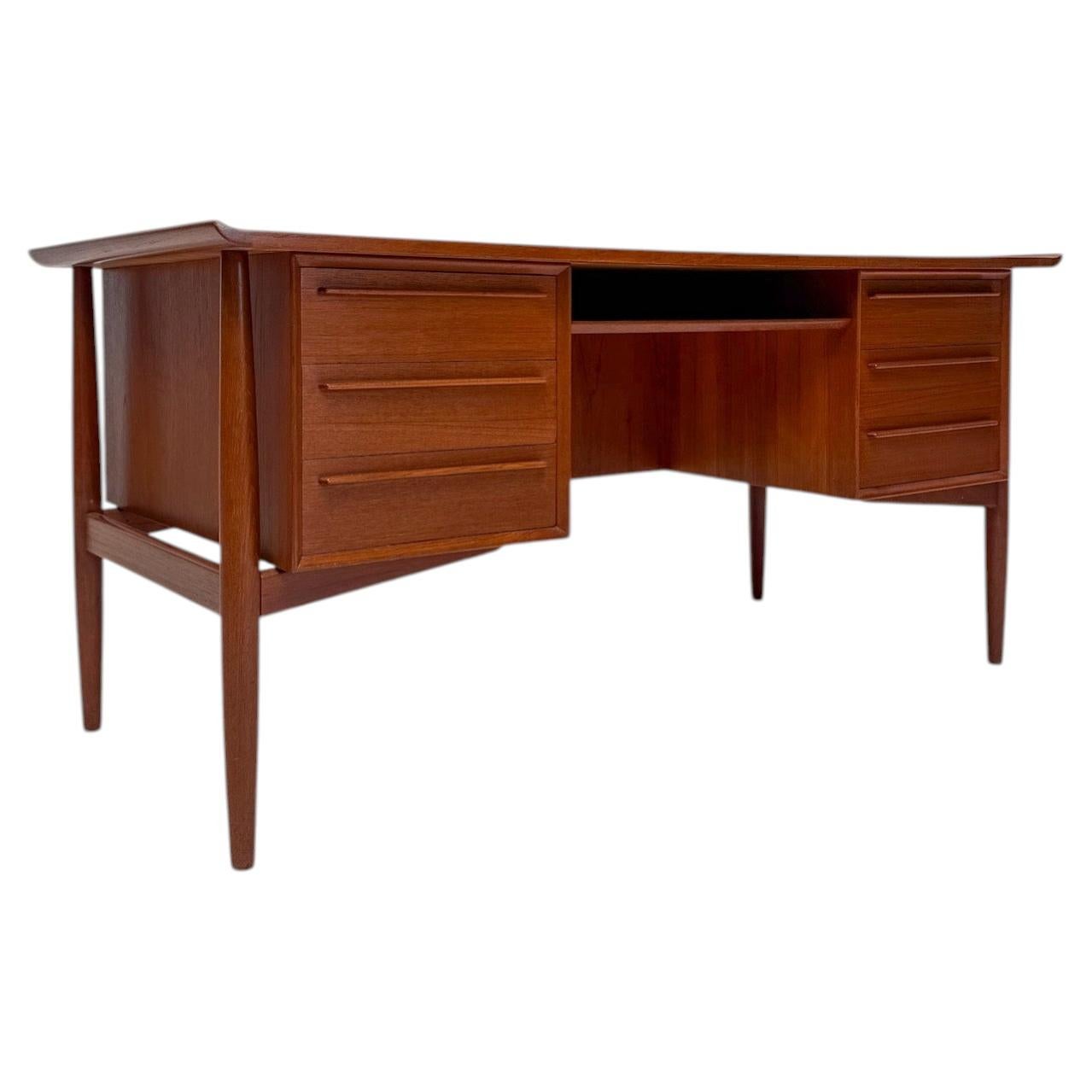 1960s VINTAGE DANISH MID-CENTURY TEAK WRITING DESK - ARNE VODDER FOR H.P. HANSEN