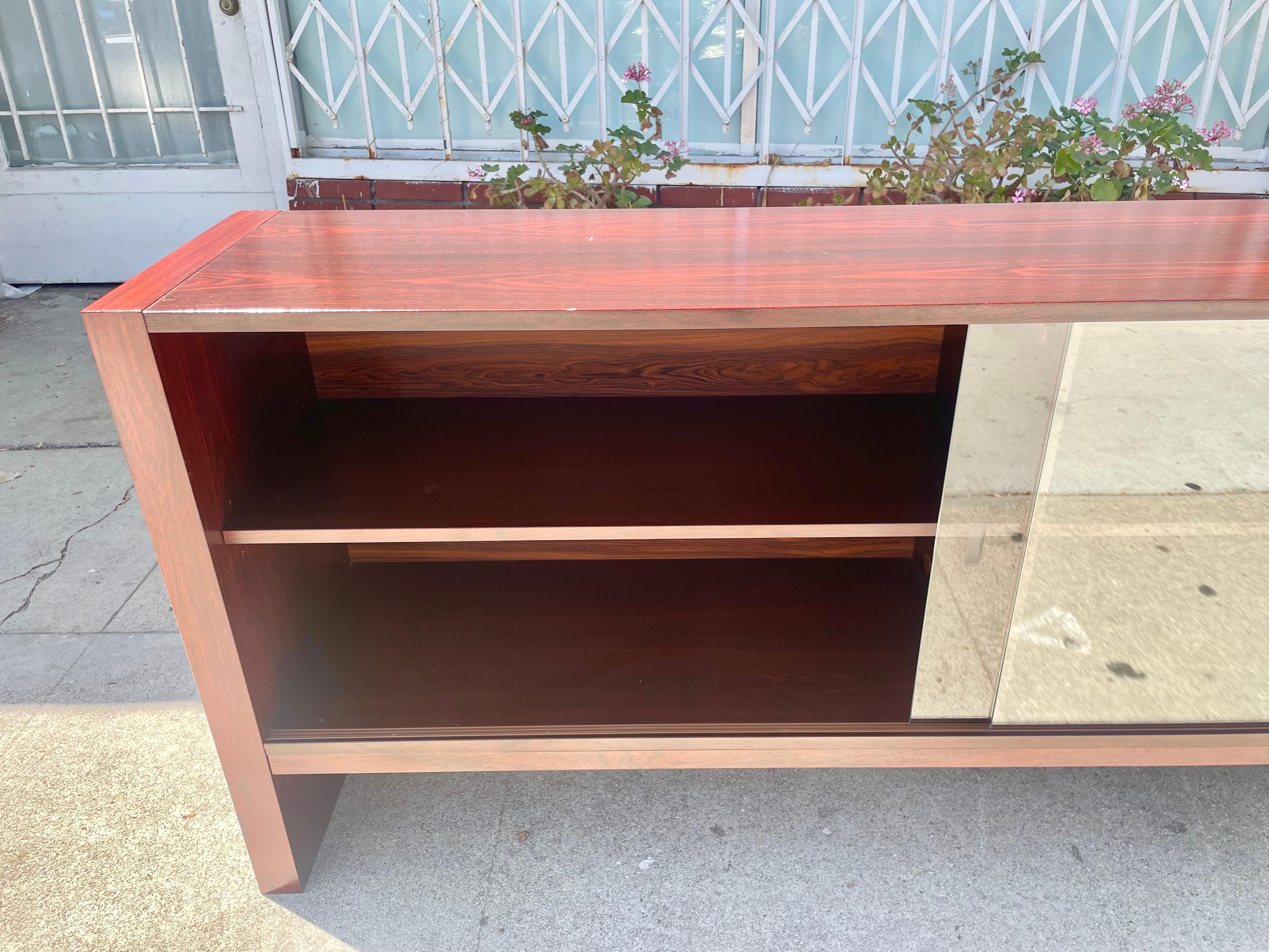 1960s Vintage Danish Modern Rosewood Bookcase For Sale 4