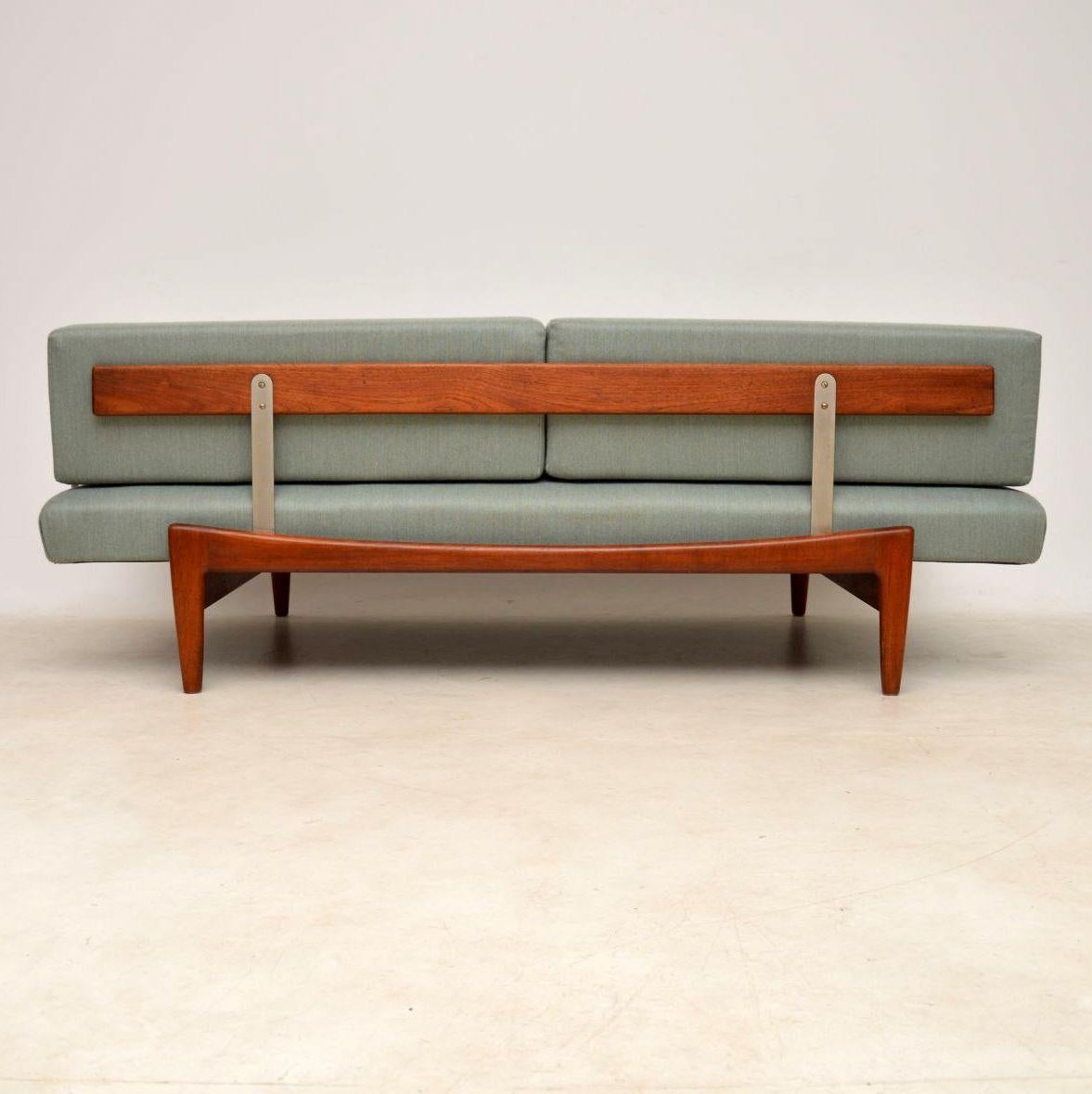 1960s Vintage Danish Teak Daybed/Sofa by Ib Kofod Larsen In Excellent Condition In London, GB