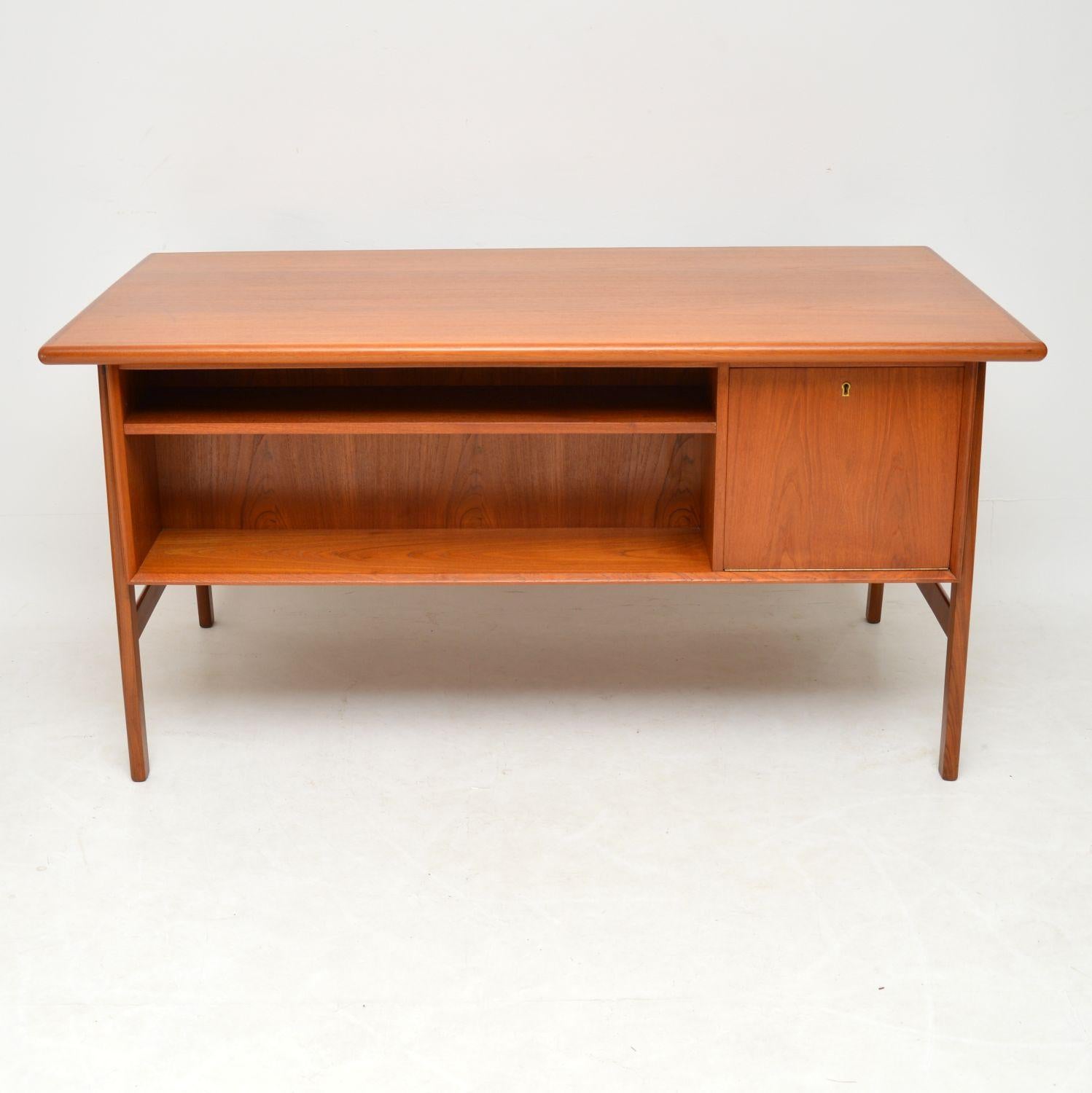 1960’s Vintage Danish Teak Desk by Tibergaard 5